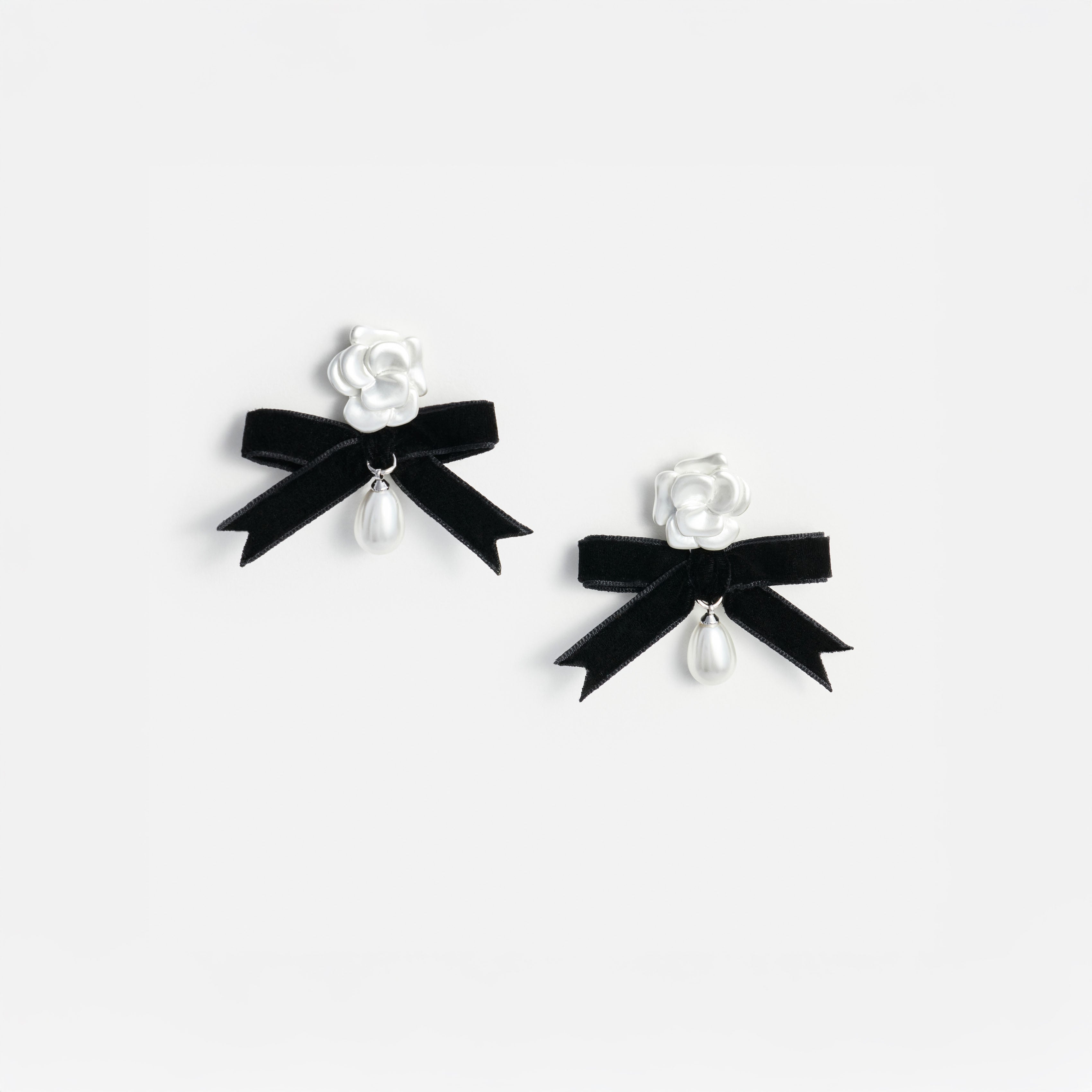 Self Portrait Pearl Black Bow Ohrringe Schwarz Perle One Size