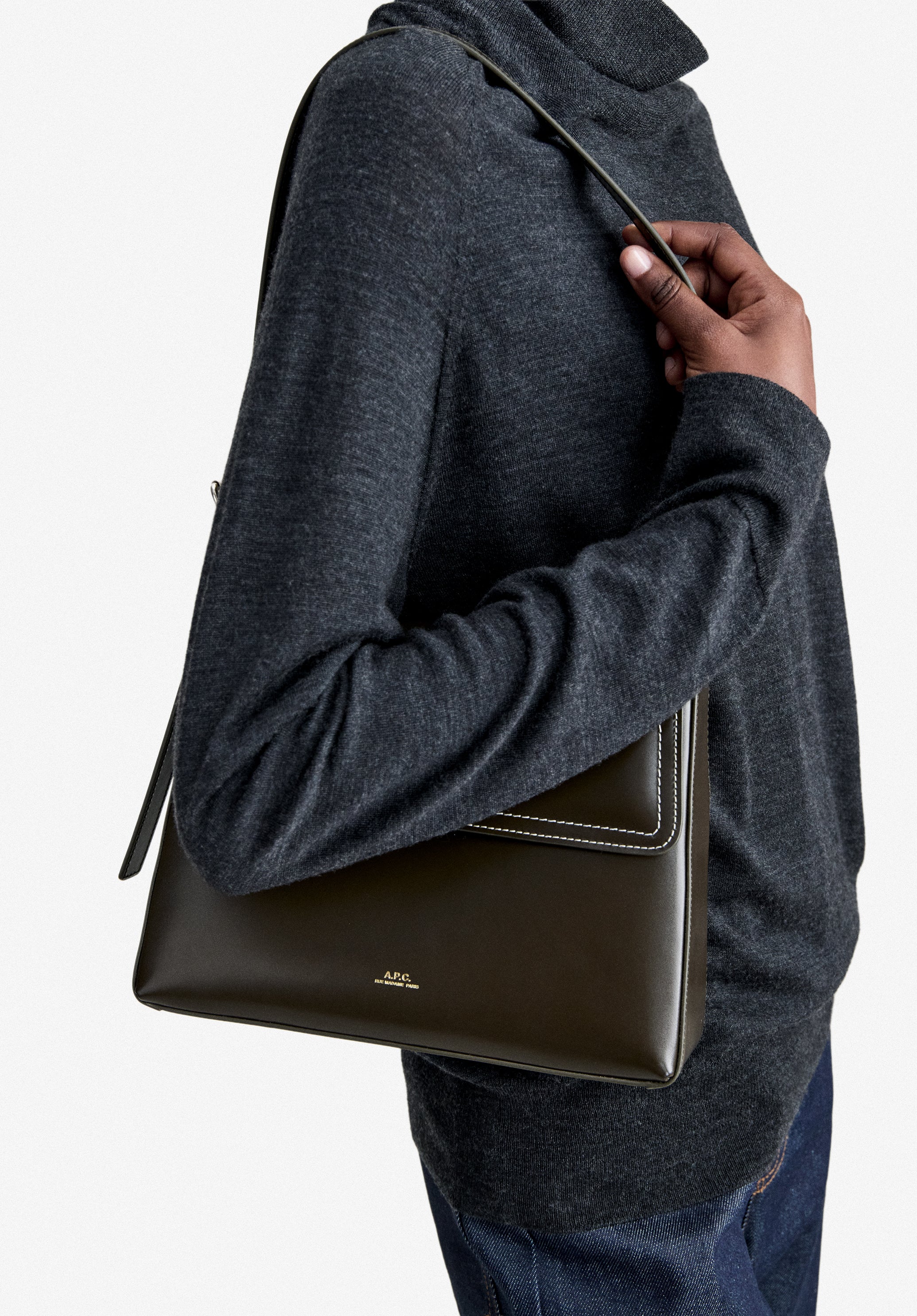 A.P.C. Virginie Flap Tasche TU Magnetverschluss