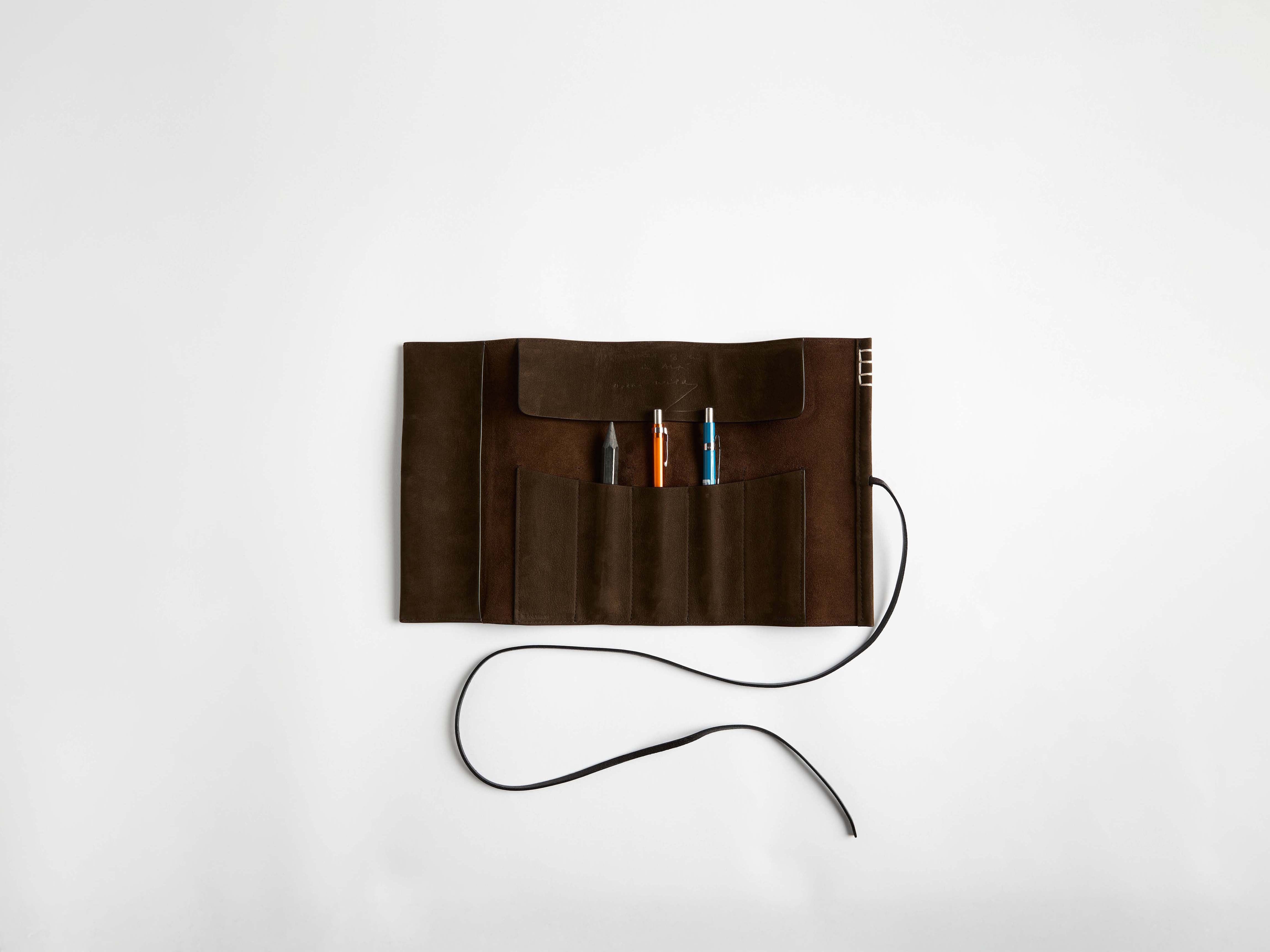 J.W.Anderson Pen-Roll Case Federmäppchen Dunkelbraun