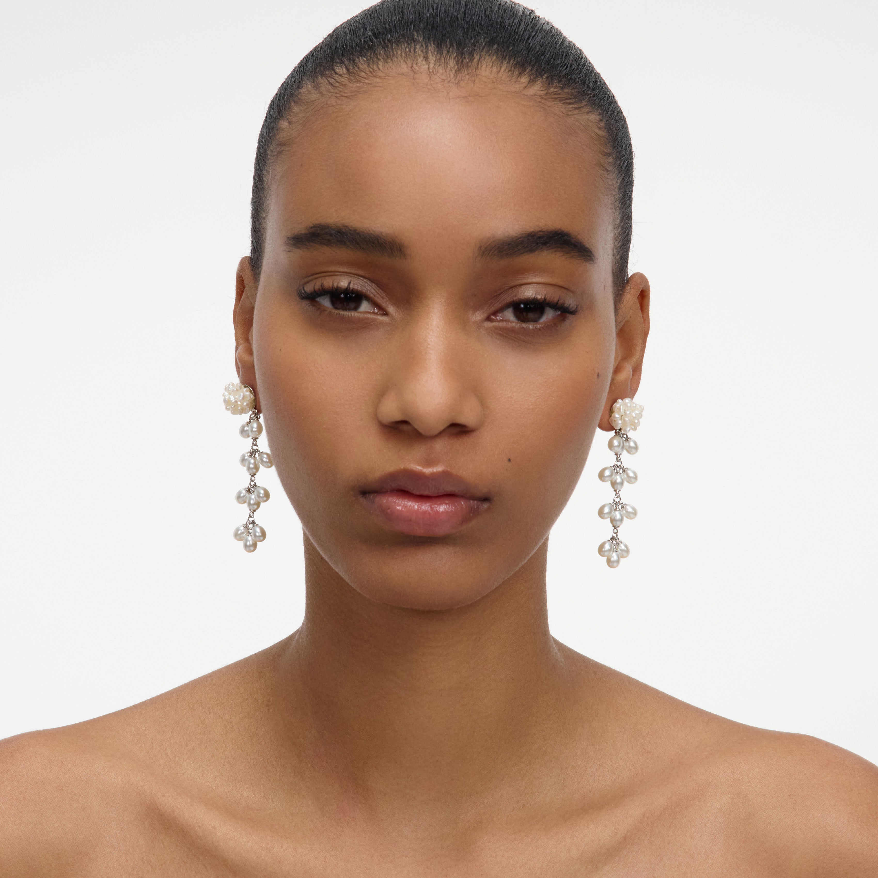 Self Portrait Pearl Cluster Dangle Ohrringe Creme