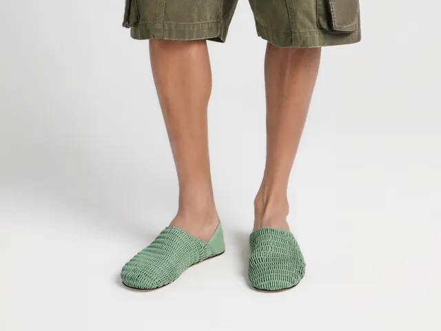 J.W.Anderson Slipper Mules Schuhe Salbeigrün Geflochten