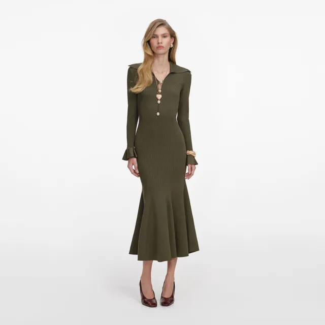 Self Portrait Pointelle Strick Midikleid Khaki Goldknöpfe