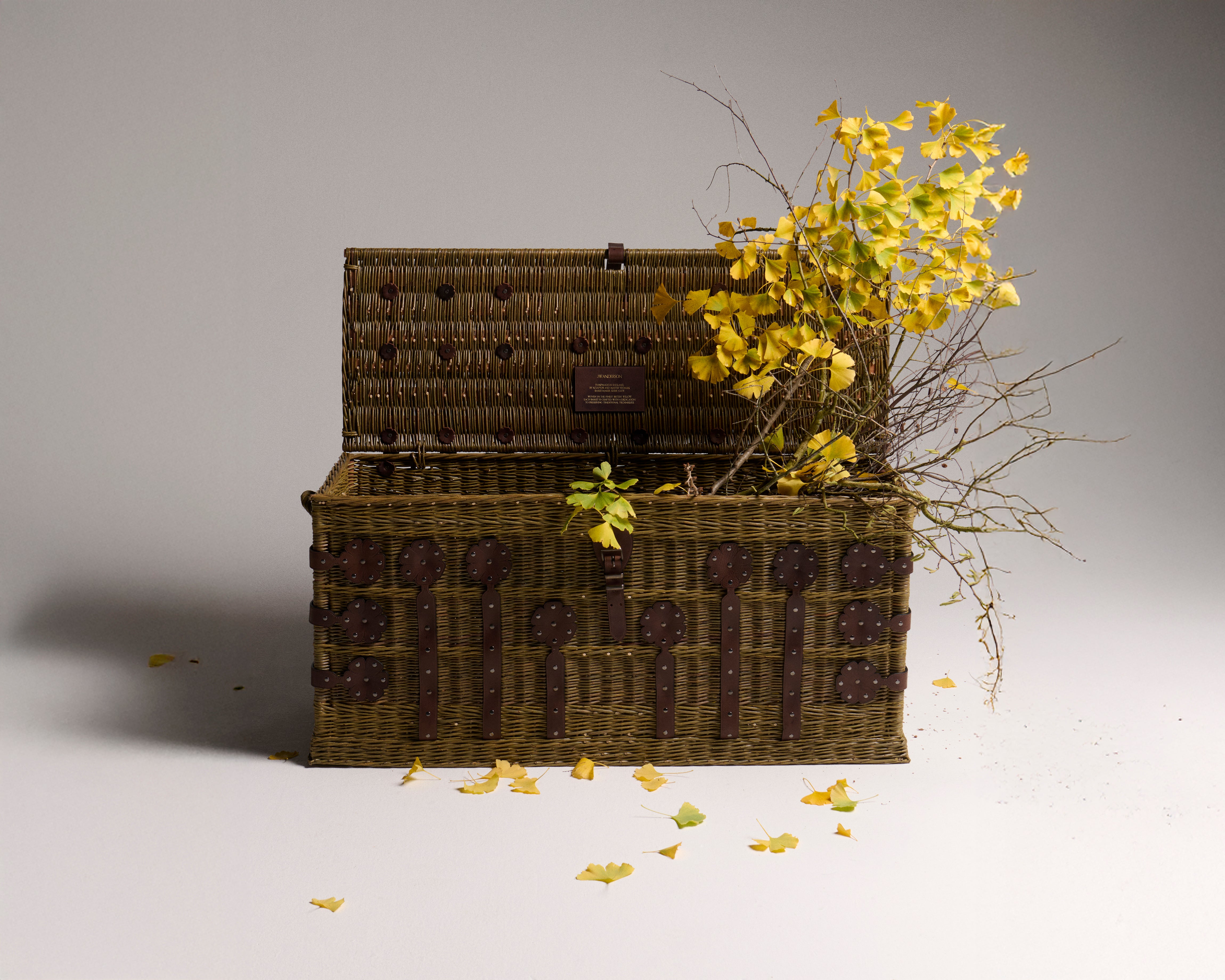 J.W.Anderson Eddie Glew Blanket Basket Korb Braun