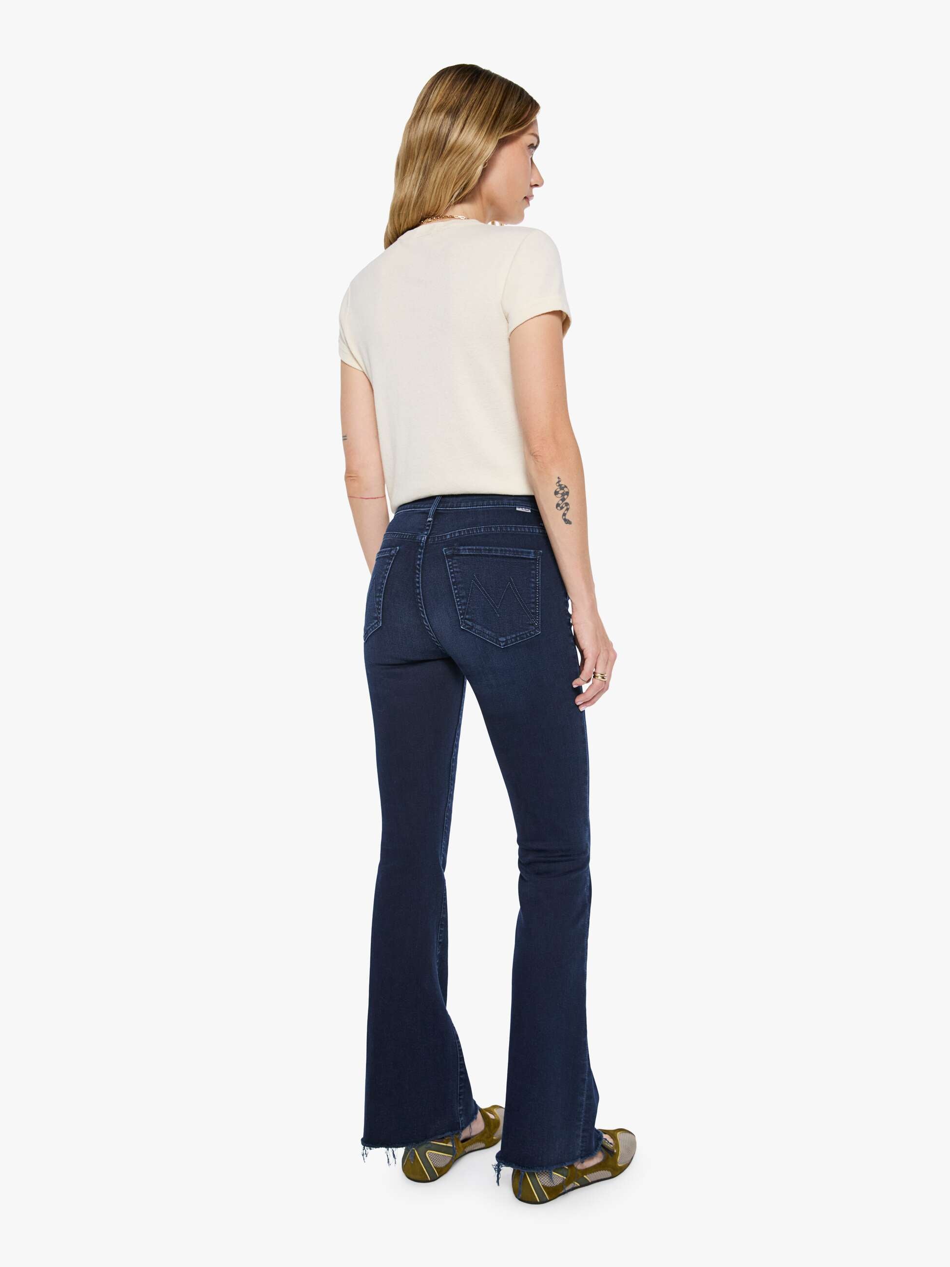 Mother Weekender Fray Flare Jeans Chip On My Shoulder