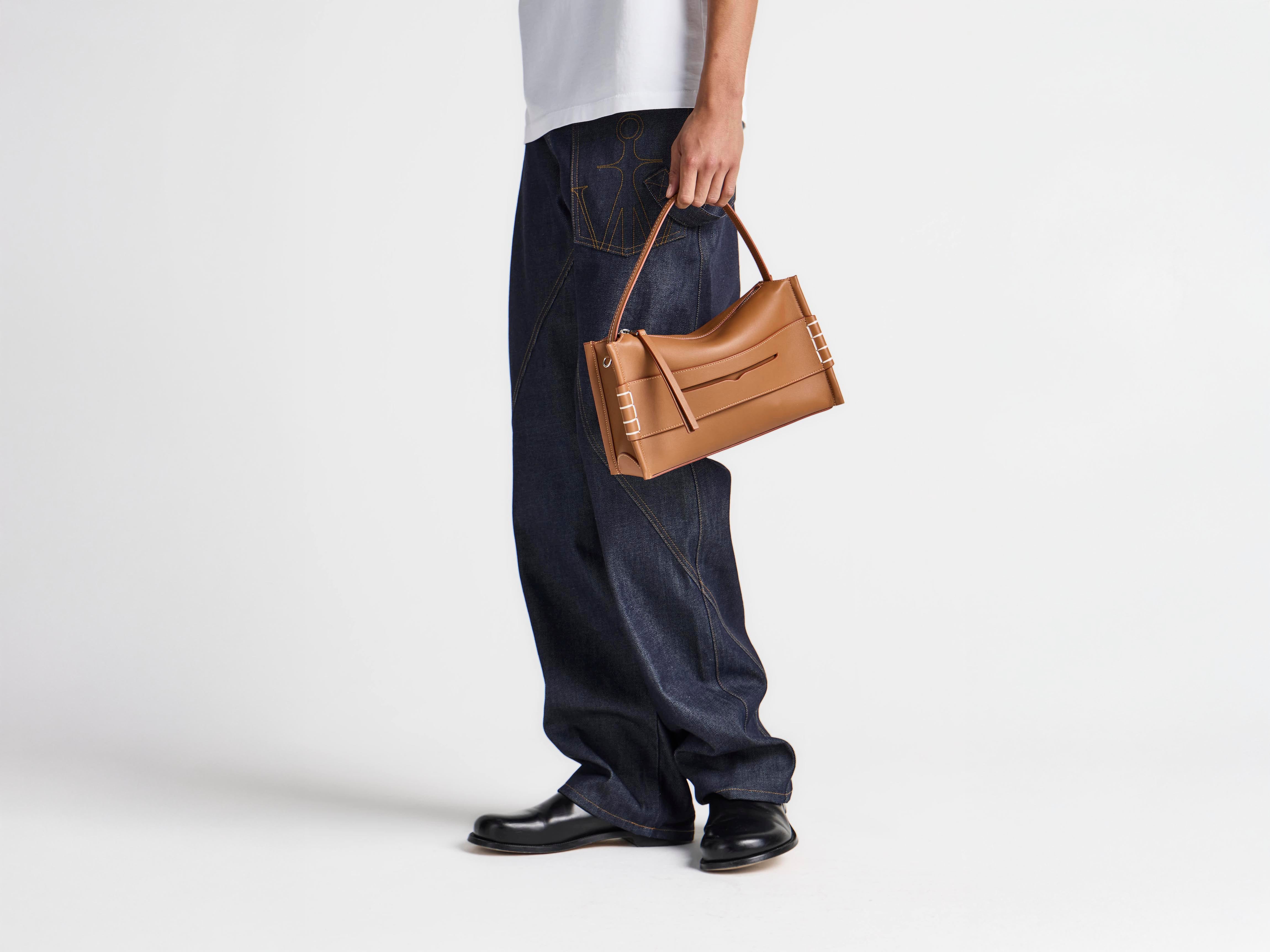 J.W.Anderson Loafer Bag Tasche Kalbsleder in Tan