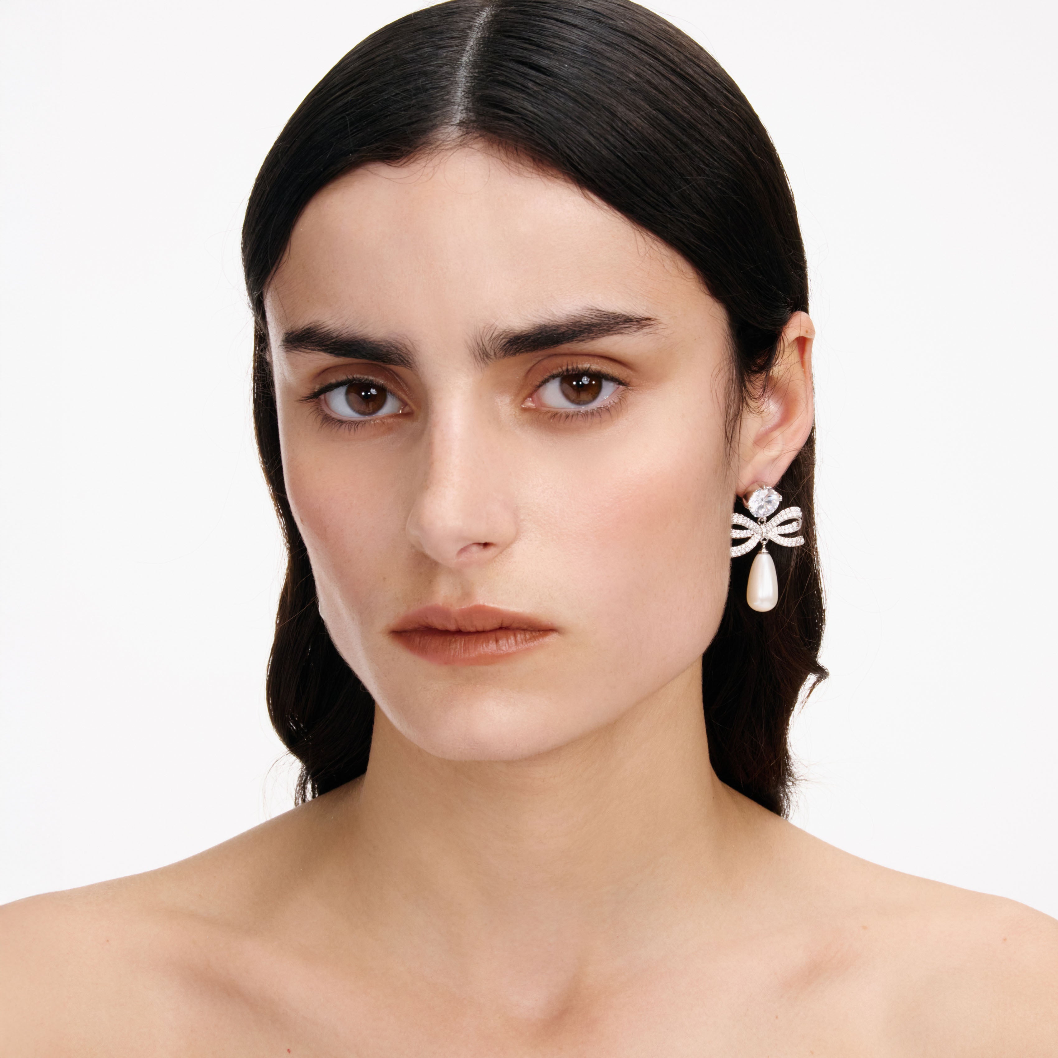 Self Portrait Crystal Bow Pearl Tiered Ohrringe Silber Perle