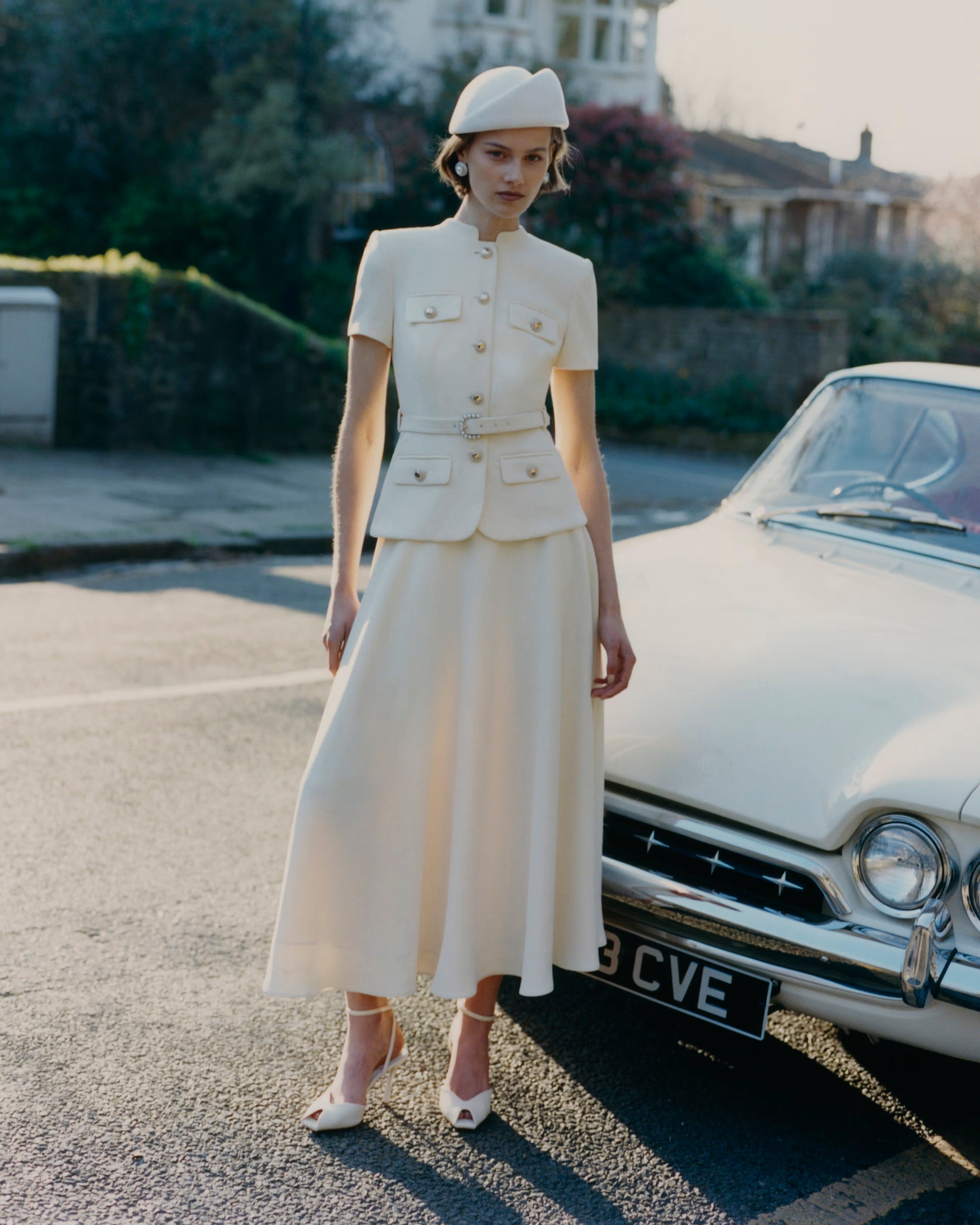 Self Portrait Gelbes Crepe Midikleid mit Gürtel Taschen