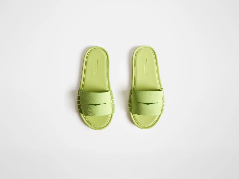 J.W.Anderson Shoes Loafer Mule Slides Damen Limette Wildleder