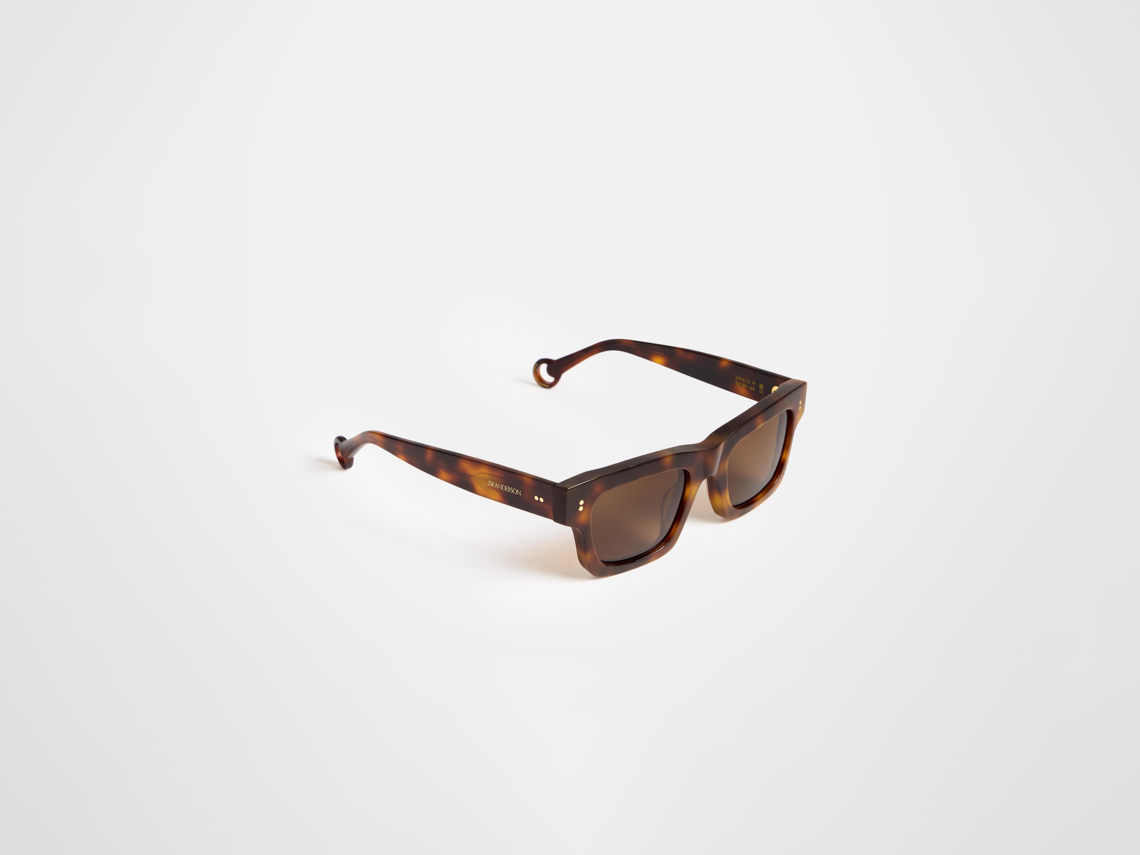 J.W.Anderson JWA02 Rectangular Sonnenbrille Havana