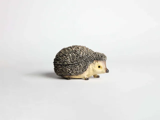 J.W.Anderson Hedgehog Clutch Tasche Braun 3D Harz