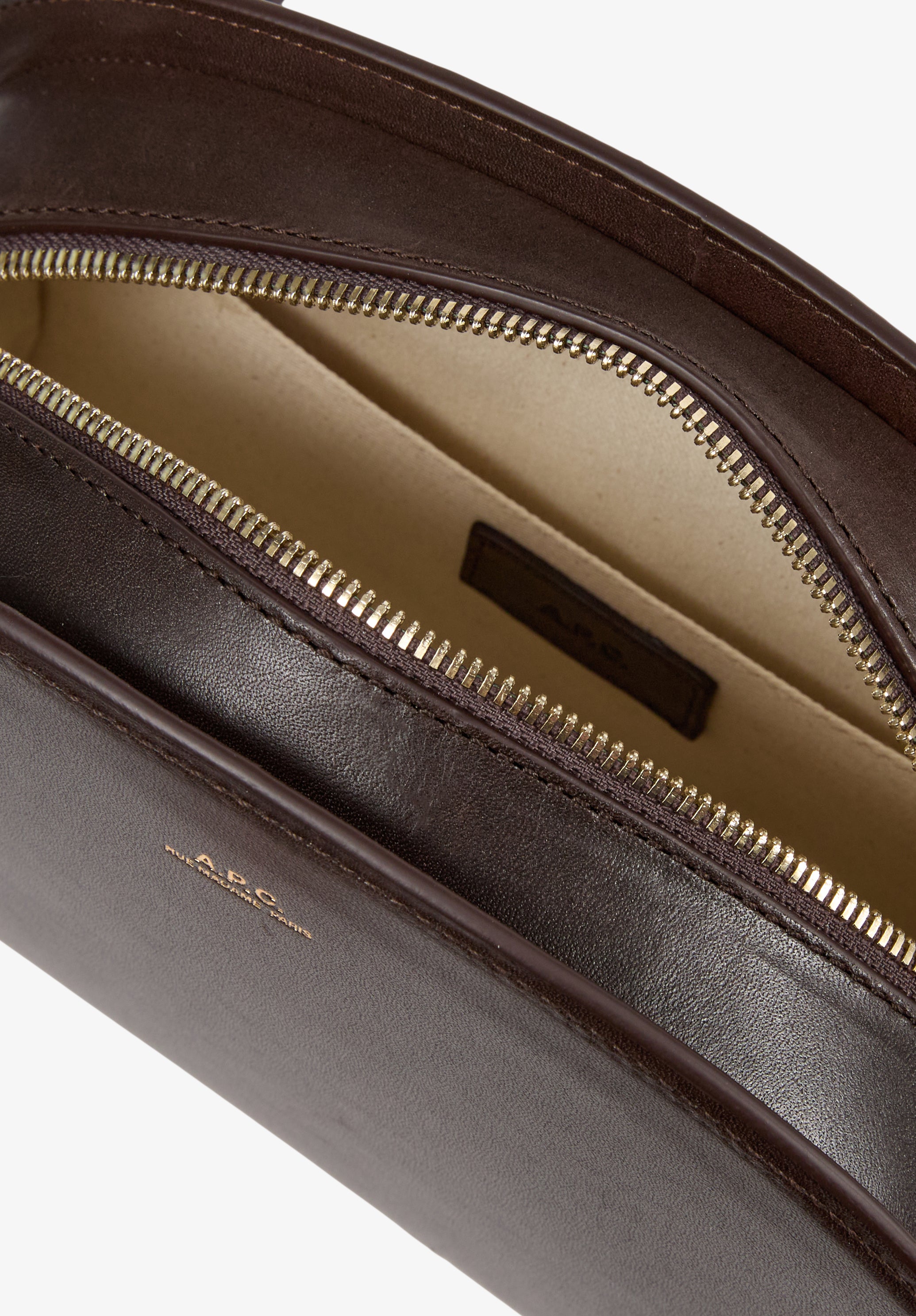 A.P.C. Demi-Lune Tasche Glattleder braun TU
