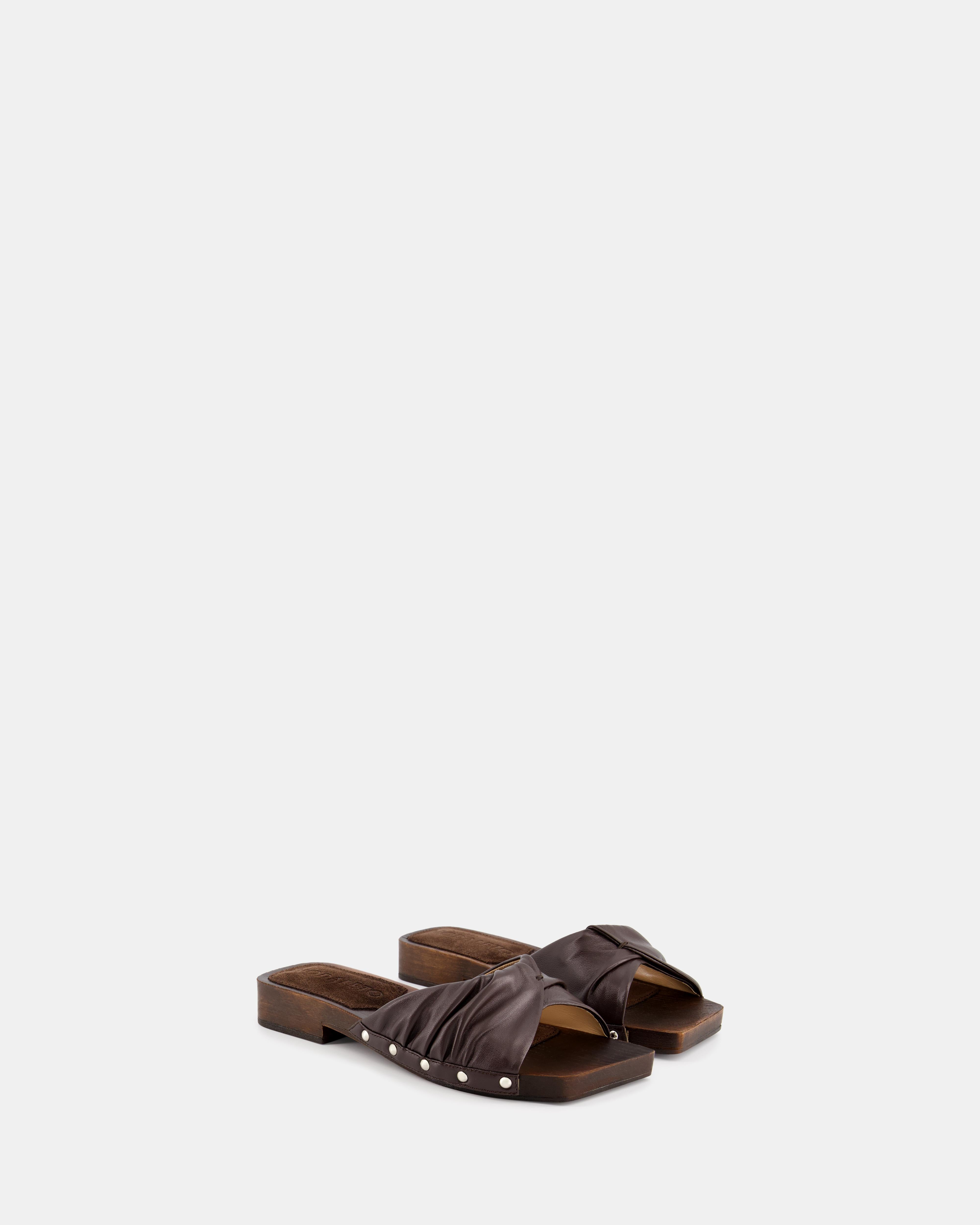 Nodaleto Bulla Mellow Flat Clog Pantoletten Dunkelbraun