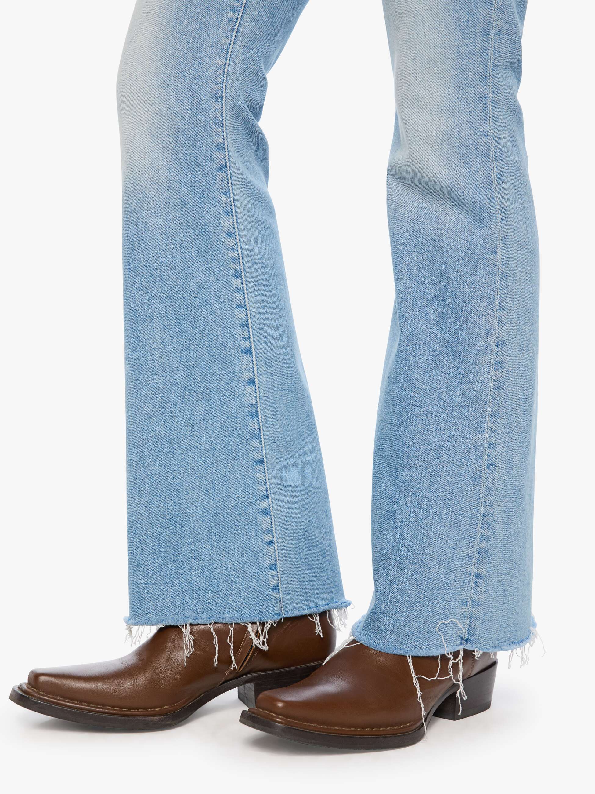 Mother Weekender Fray Jeans Wish Upon A Star Hellblau