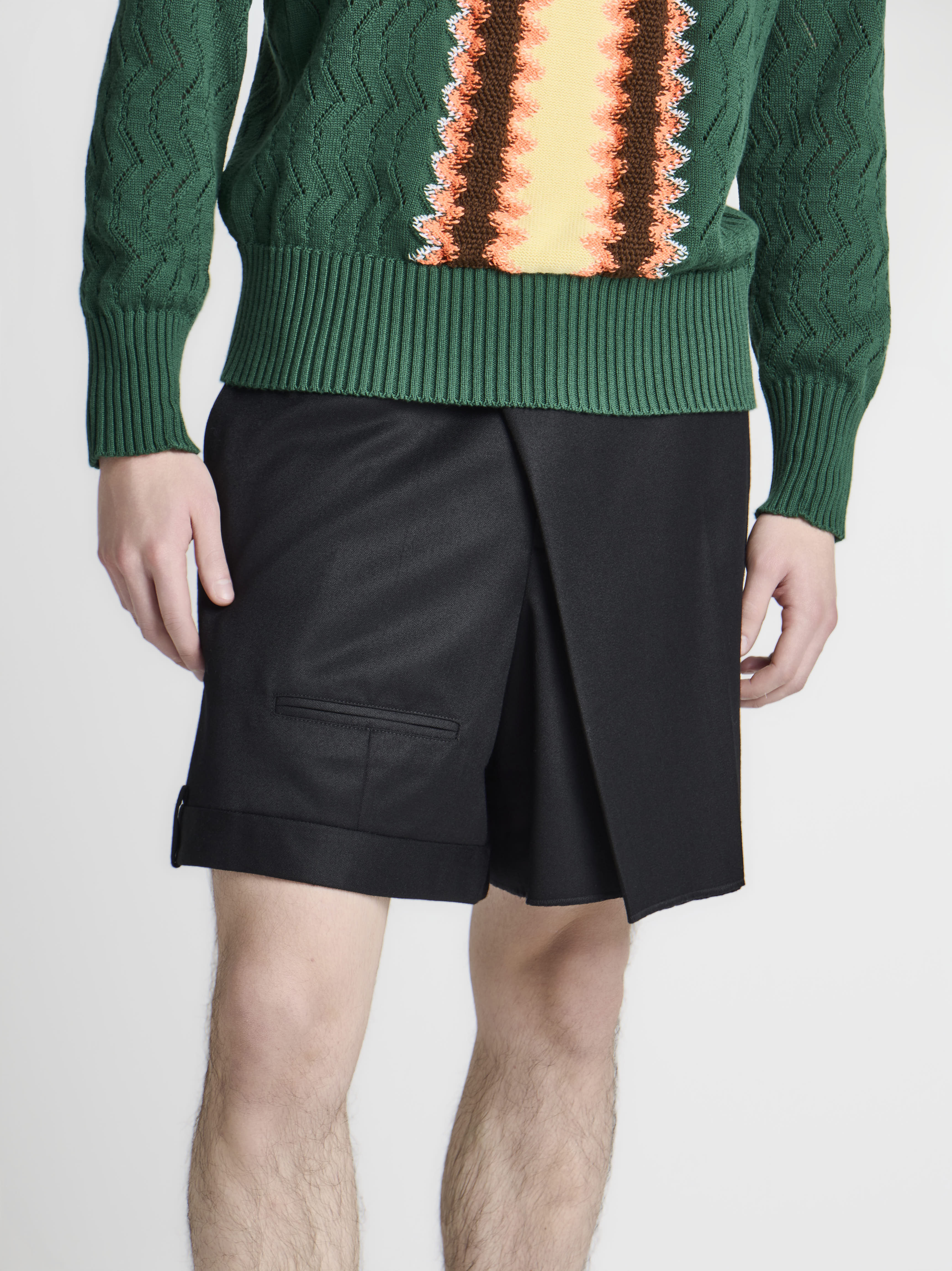 J.W.Anderson Shorts Herren Schwarz Wolle Folded Hornknöpfe