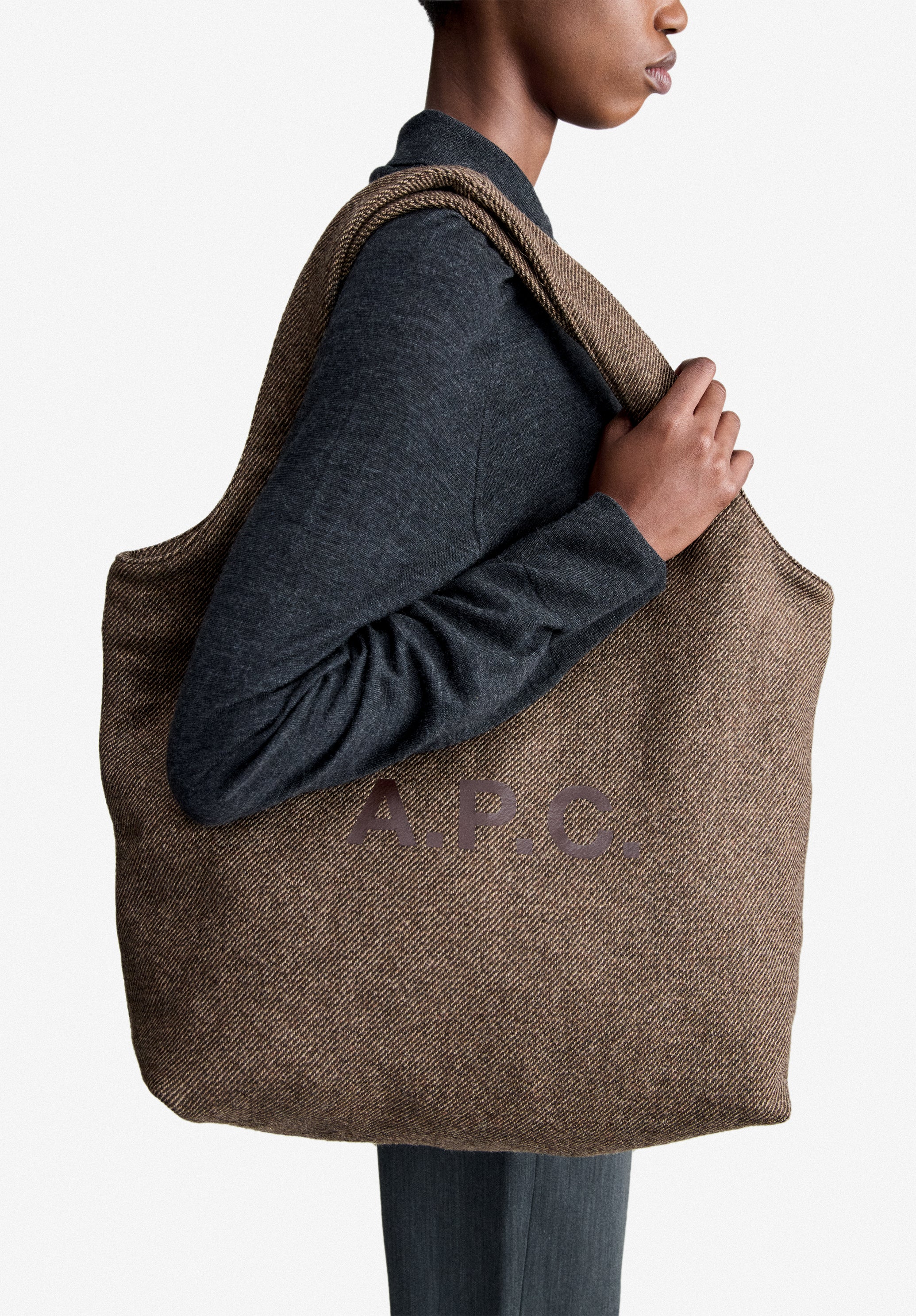 A.P.C. Ninon Stoffbeutel Tote Bag Recycling-Material TU