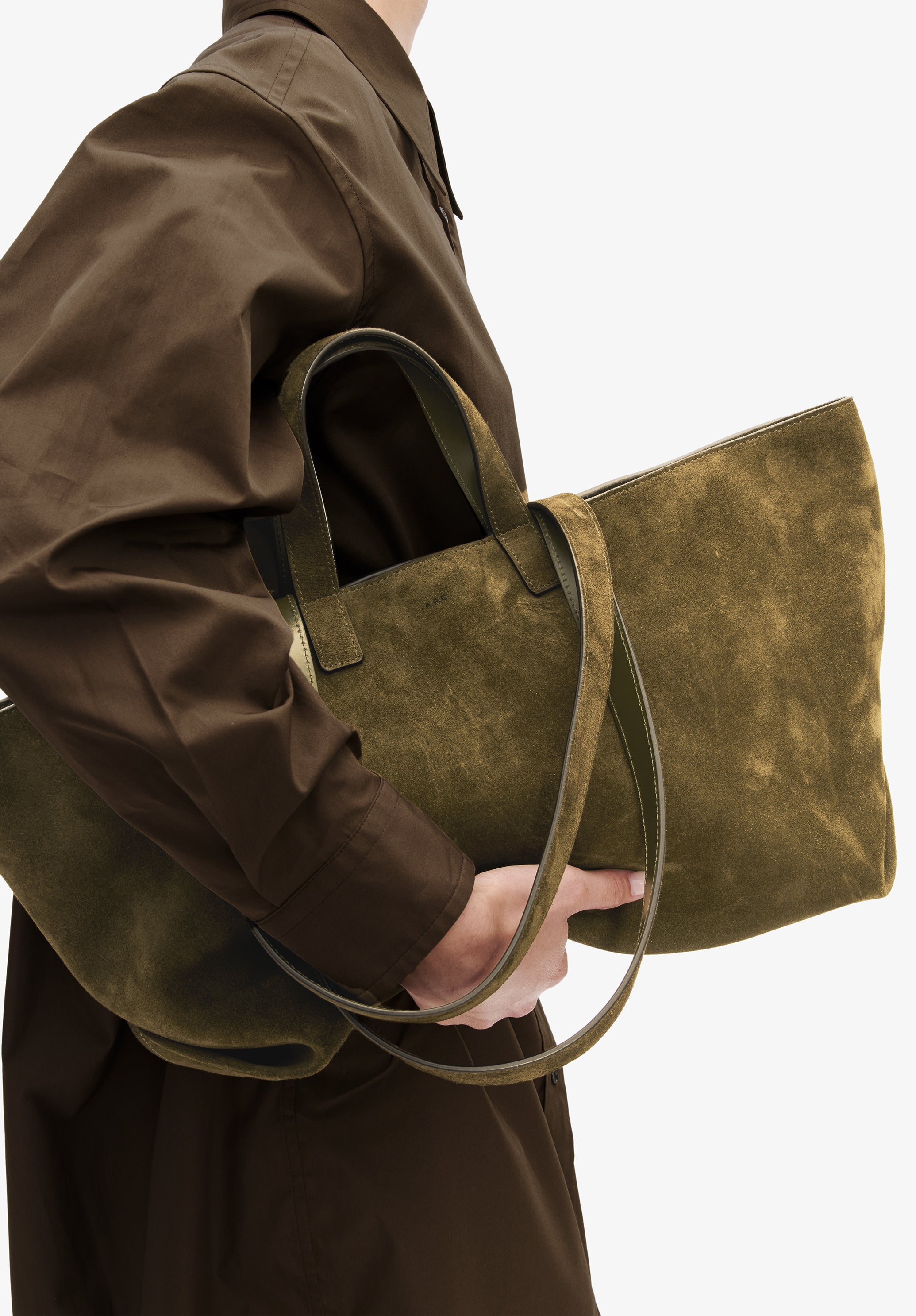 A.P.C. Le Drummer Tasche TU Schulter Gold-Logo
