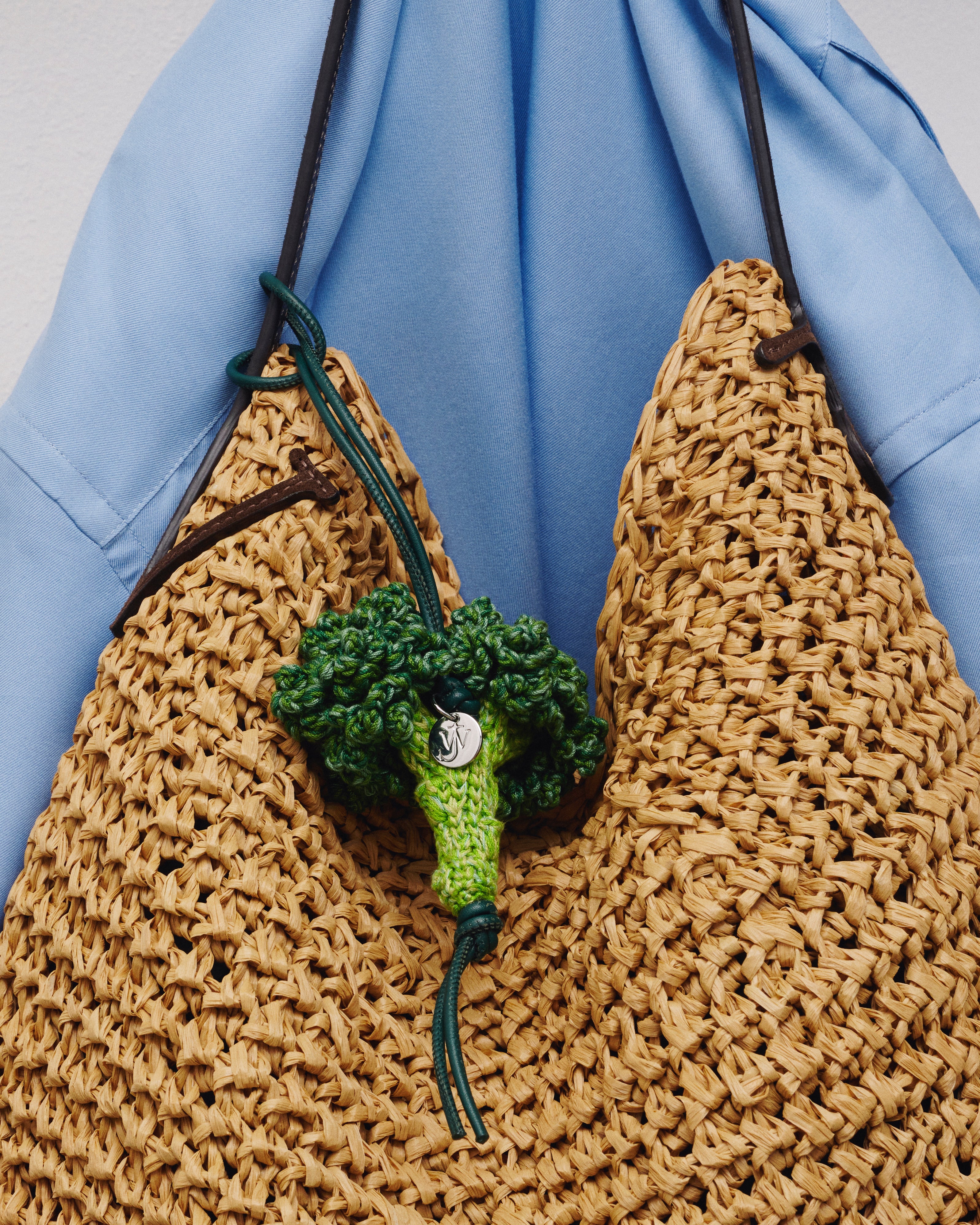 J.W. Anderson Broccoli Charm Anhänger gehäkelt