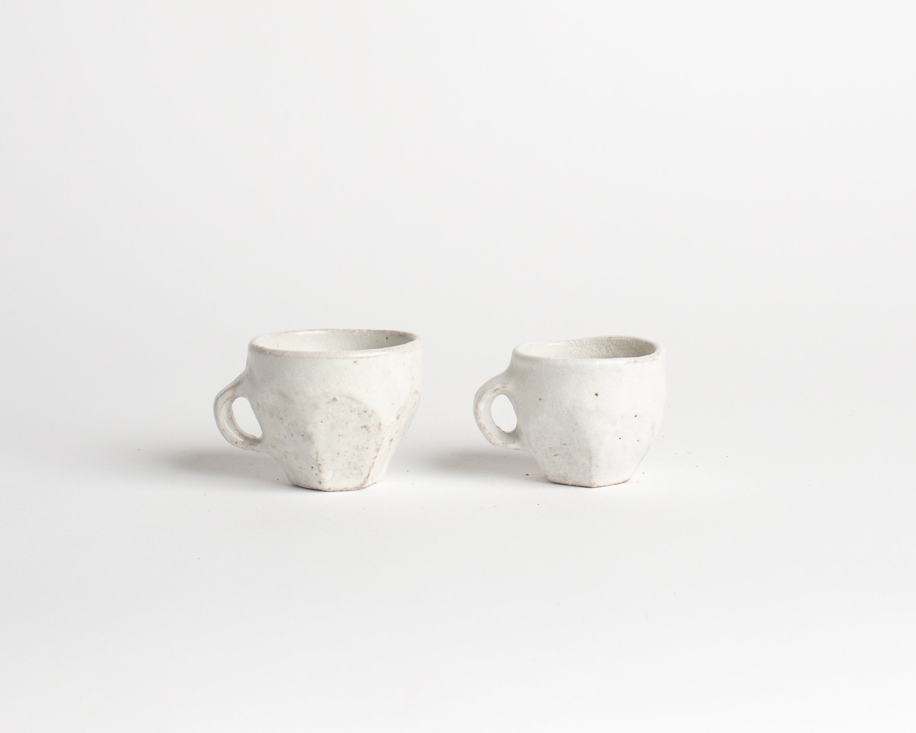 J.W.Anderson Akiko Espressotasse Faceted White Steinzeug