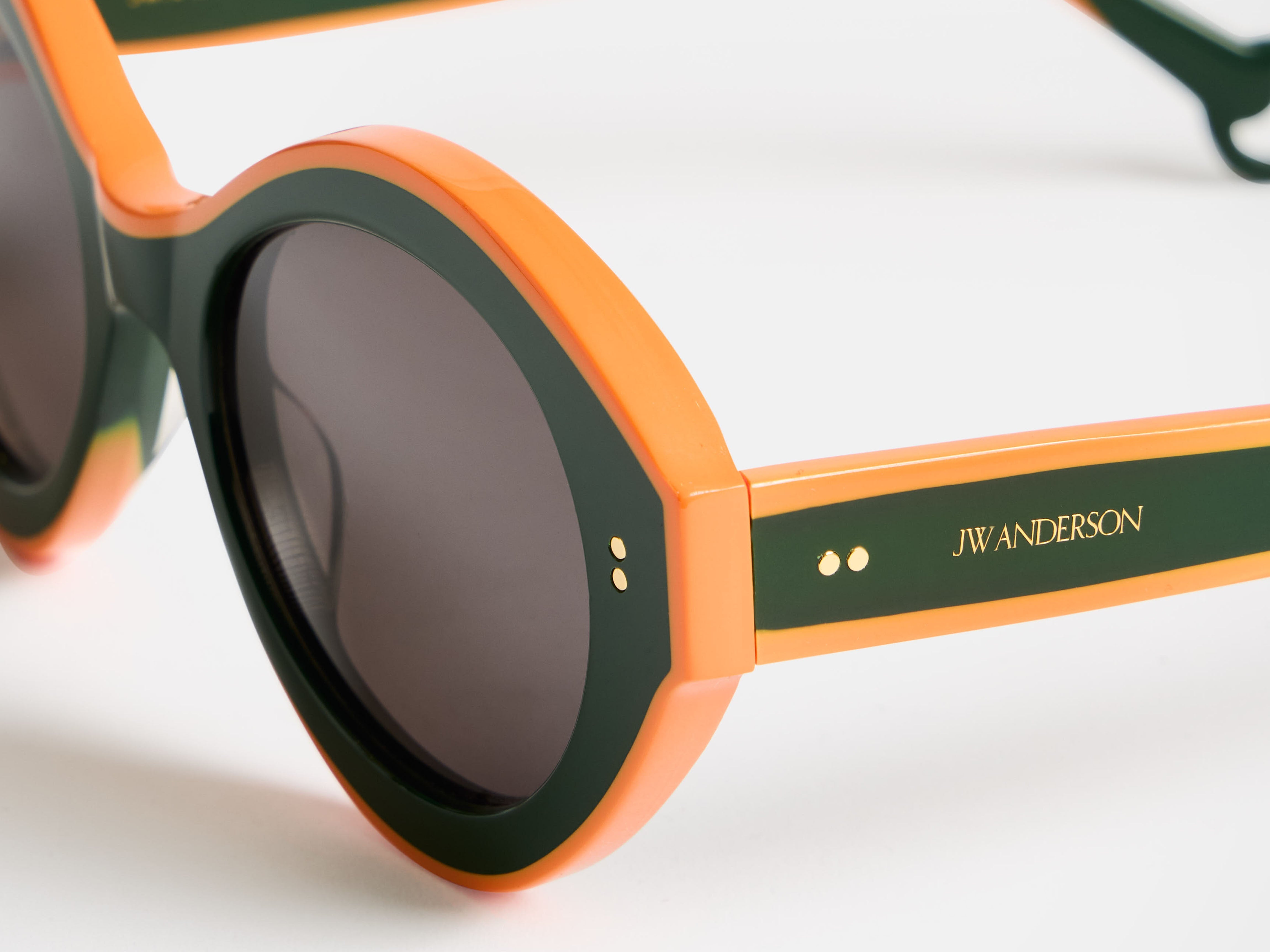 J.W.Anderson JWA07 Bumper Sonnenbrille Grün Orange Acetat