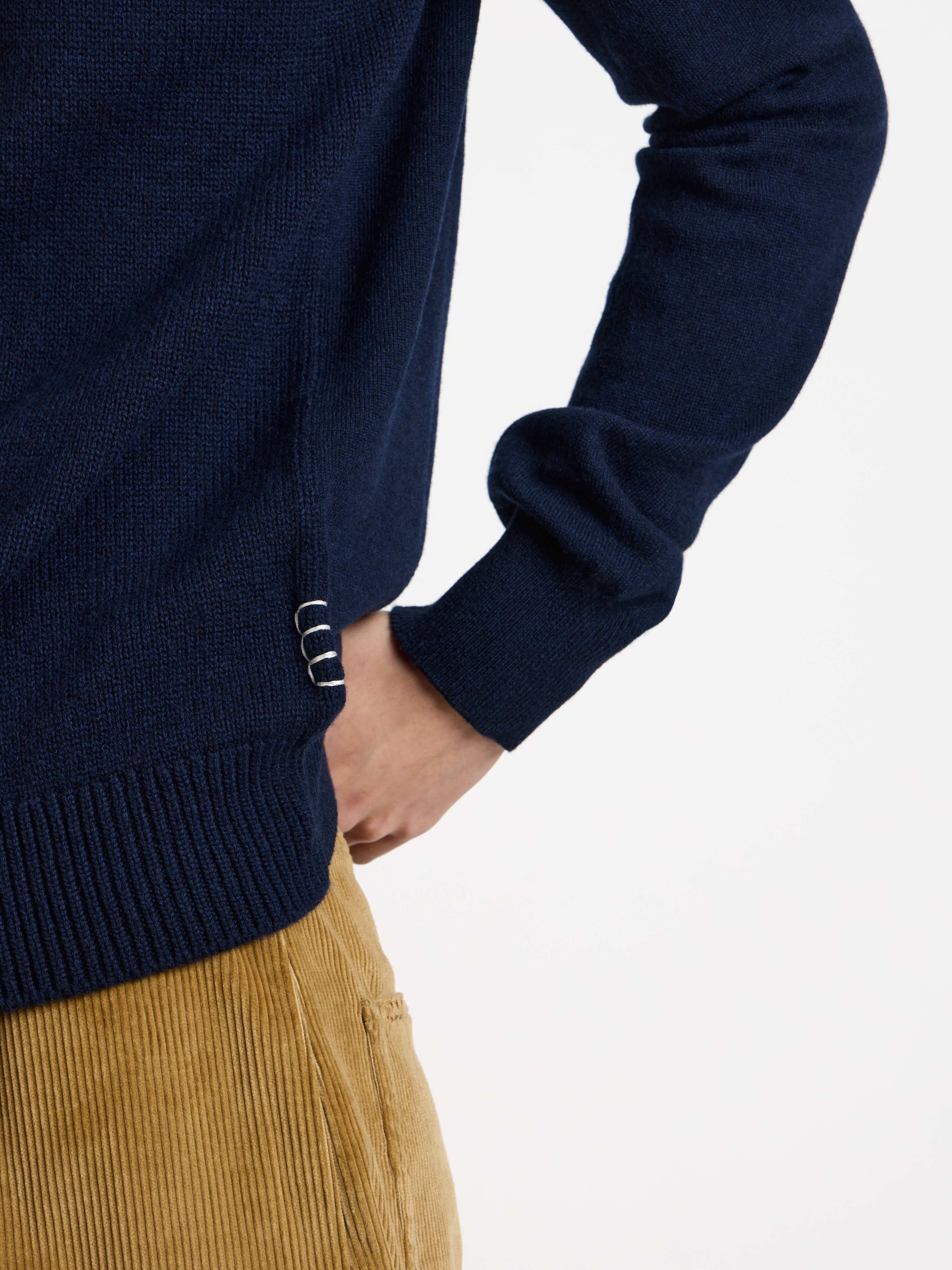 J.W.Anderson Raglan Jumper Strickpullover Navy Stickerei