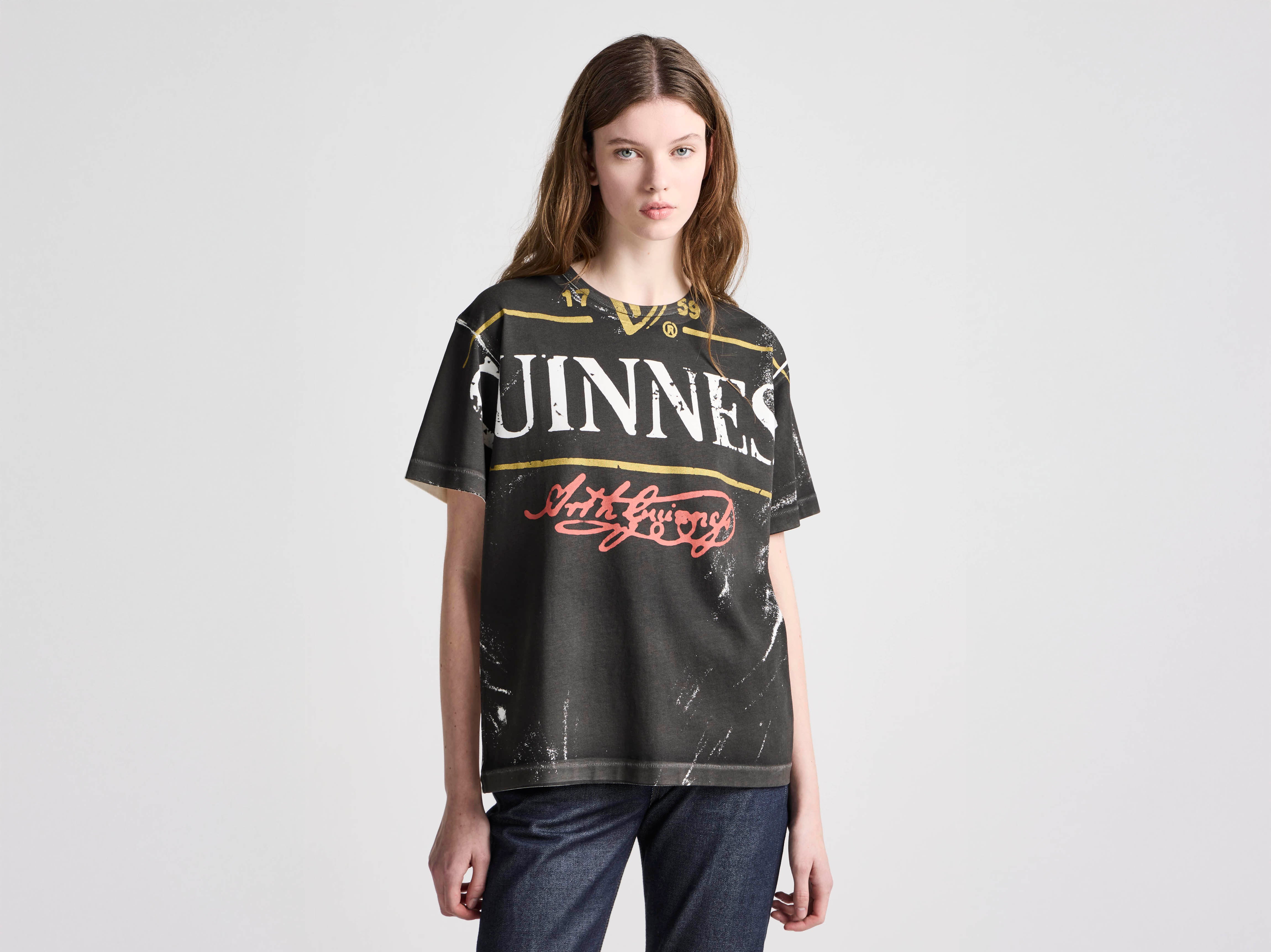 J.W.Anderson x Guinness Bottle Top T-Shirt Schwarz Print