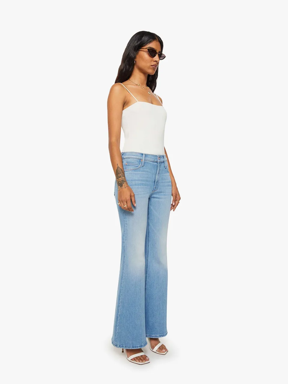 Mother Lil Doozy Petite Flare Jeans Room Service hellblau