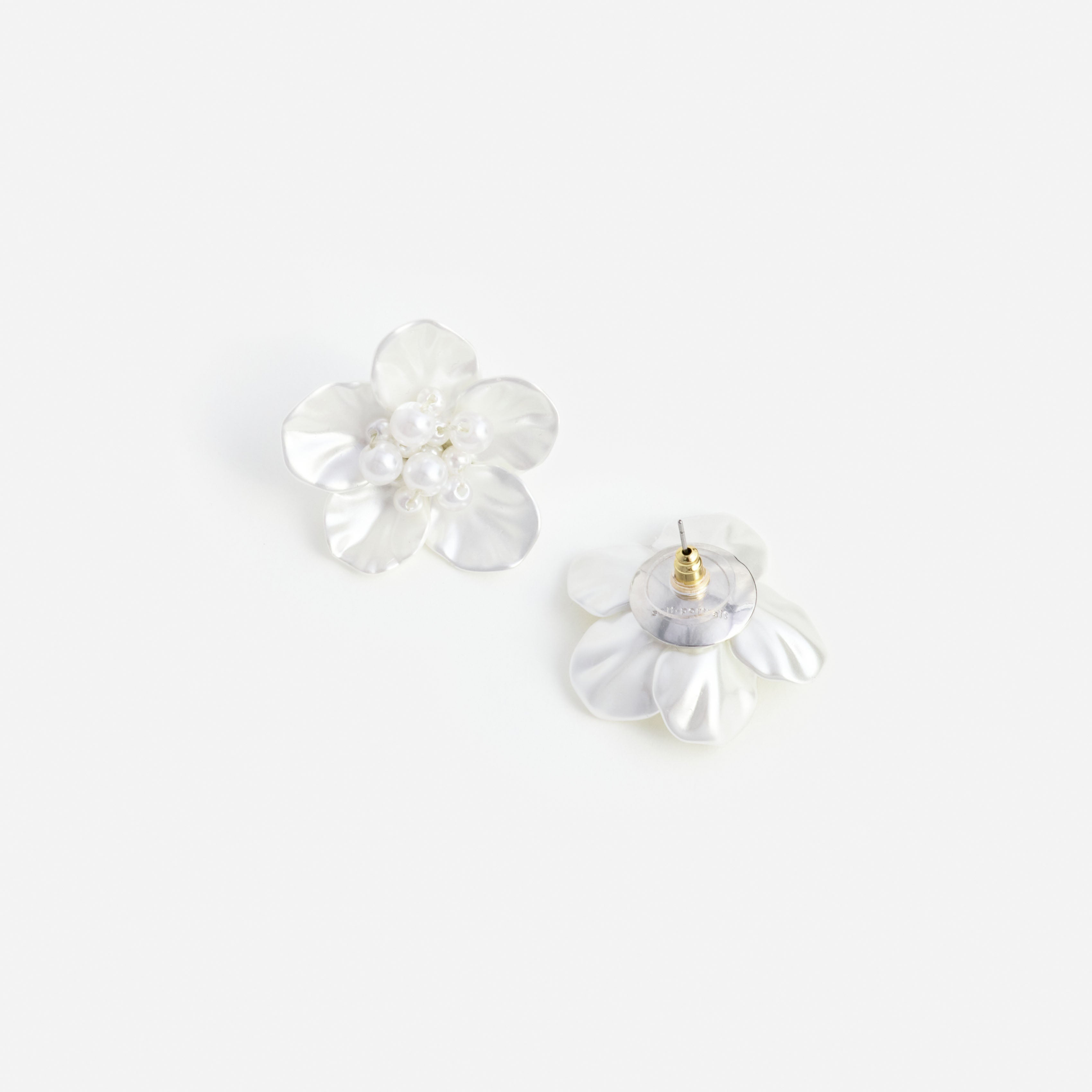 Self Portrait Pearl Flower Earring Ohrringe Creme