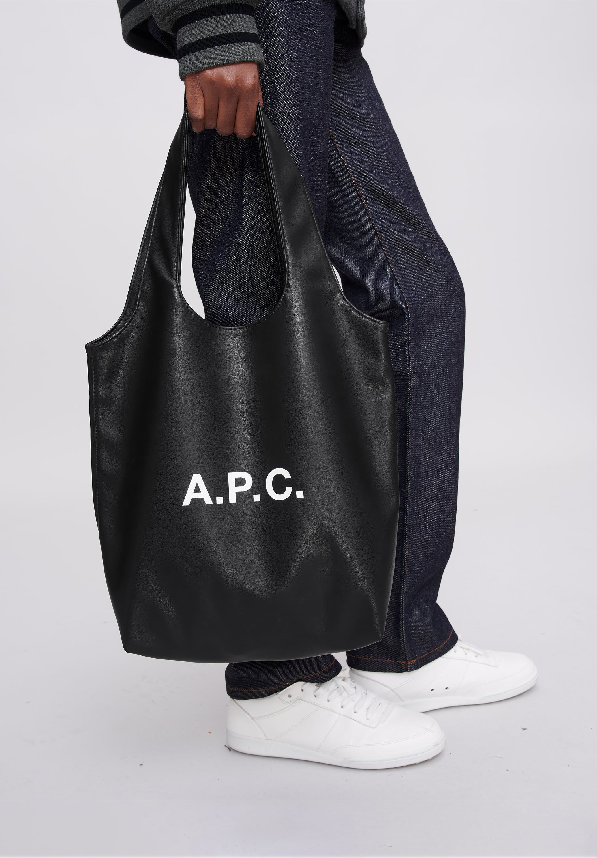 A.P.C. Ninon Small Tote Leder-Optik recycelt