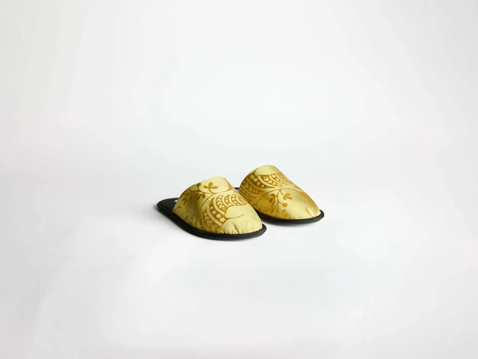 J.W.Anderson Close Toe Slides Citrine Seide Jacquard
