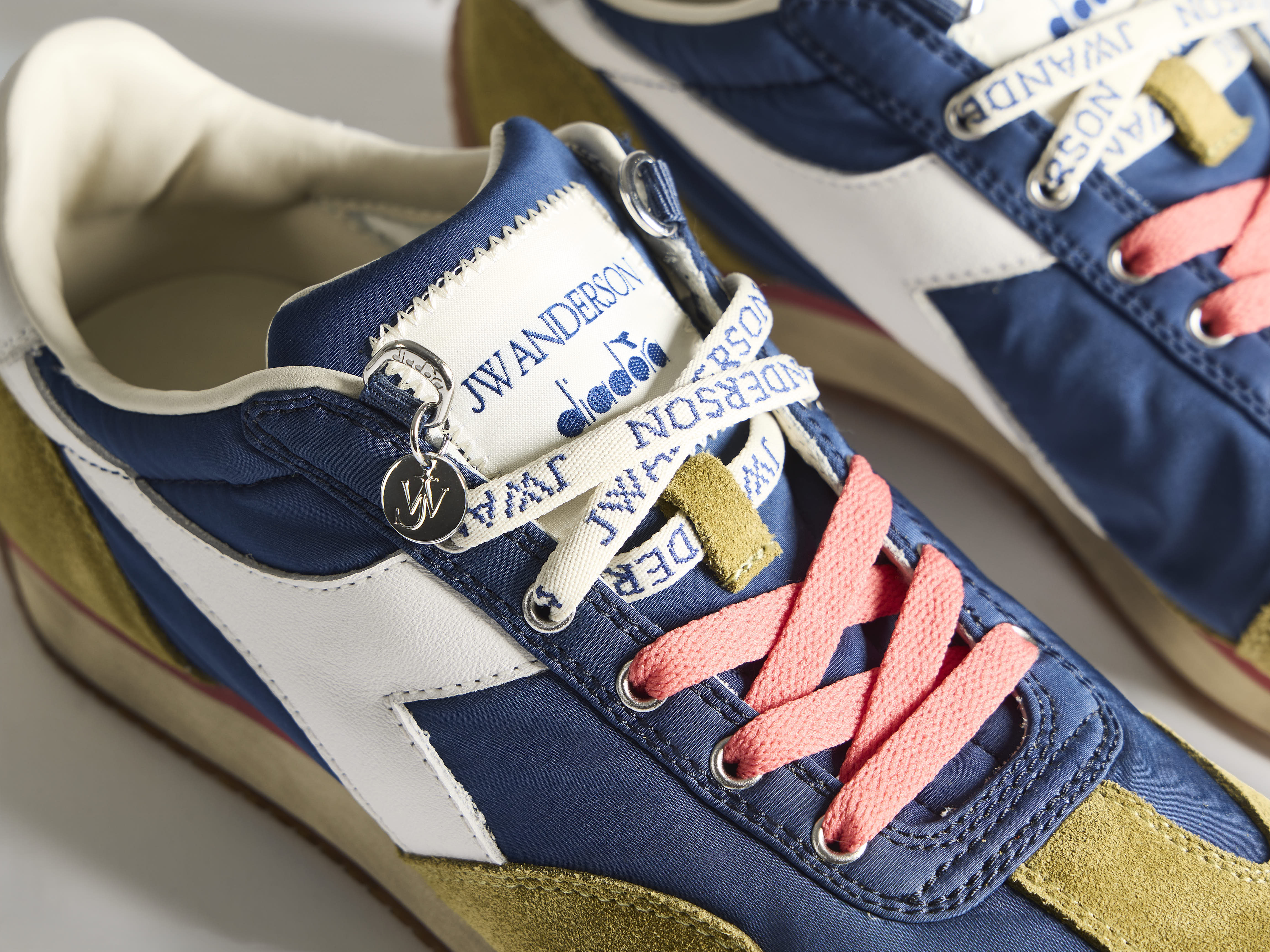J.W.Anderson x Diadora Equipe Sneaker Navy Peony Herren