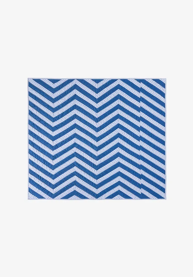 A.P.C. ACCESSORIES Sargent Pepper Quilt T3 Blau Patchwork