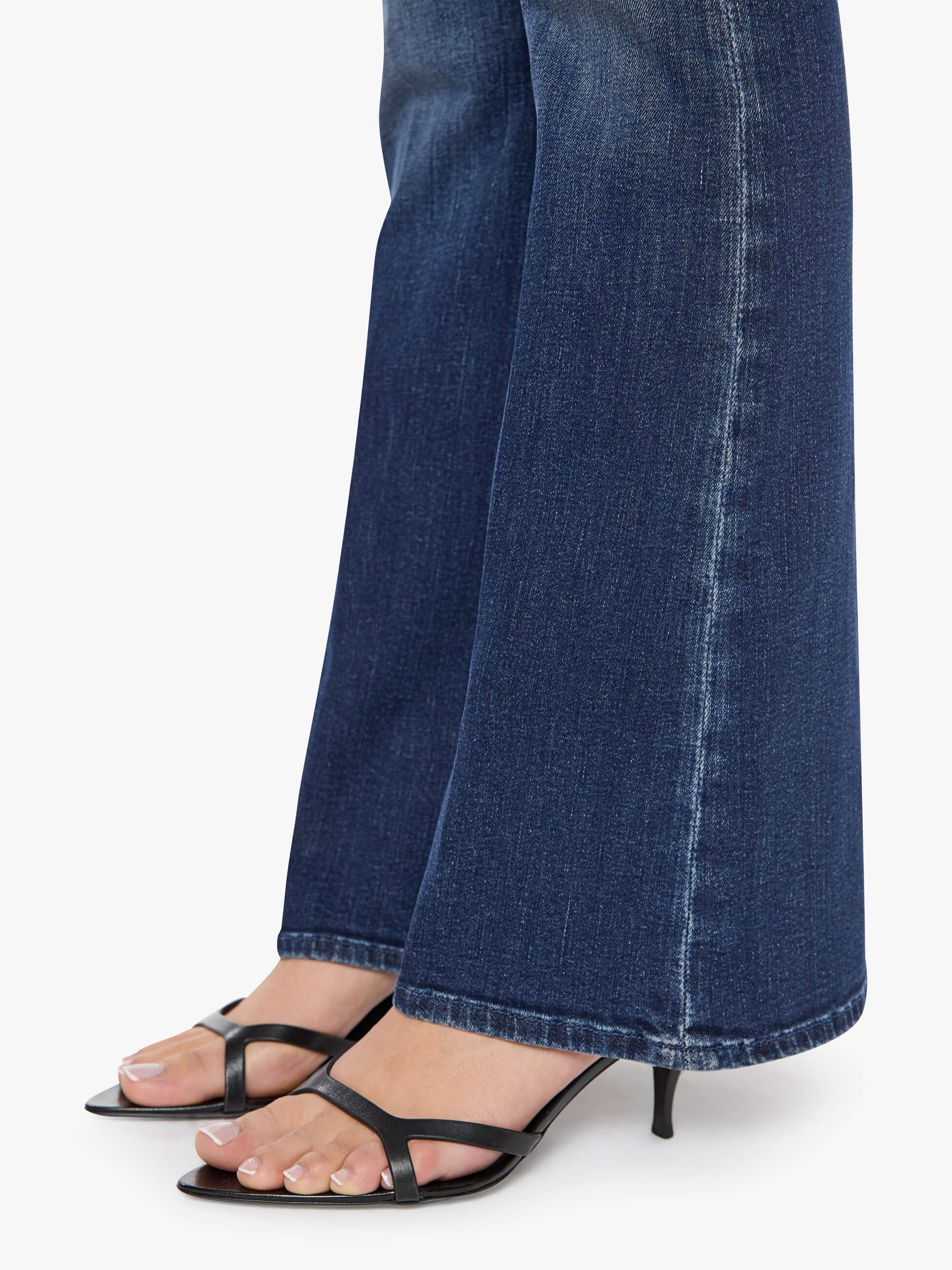 Mother Weekender Flare Jeans Dunkelblau Backstage Pass