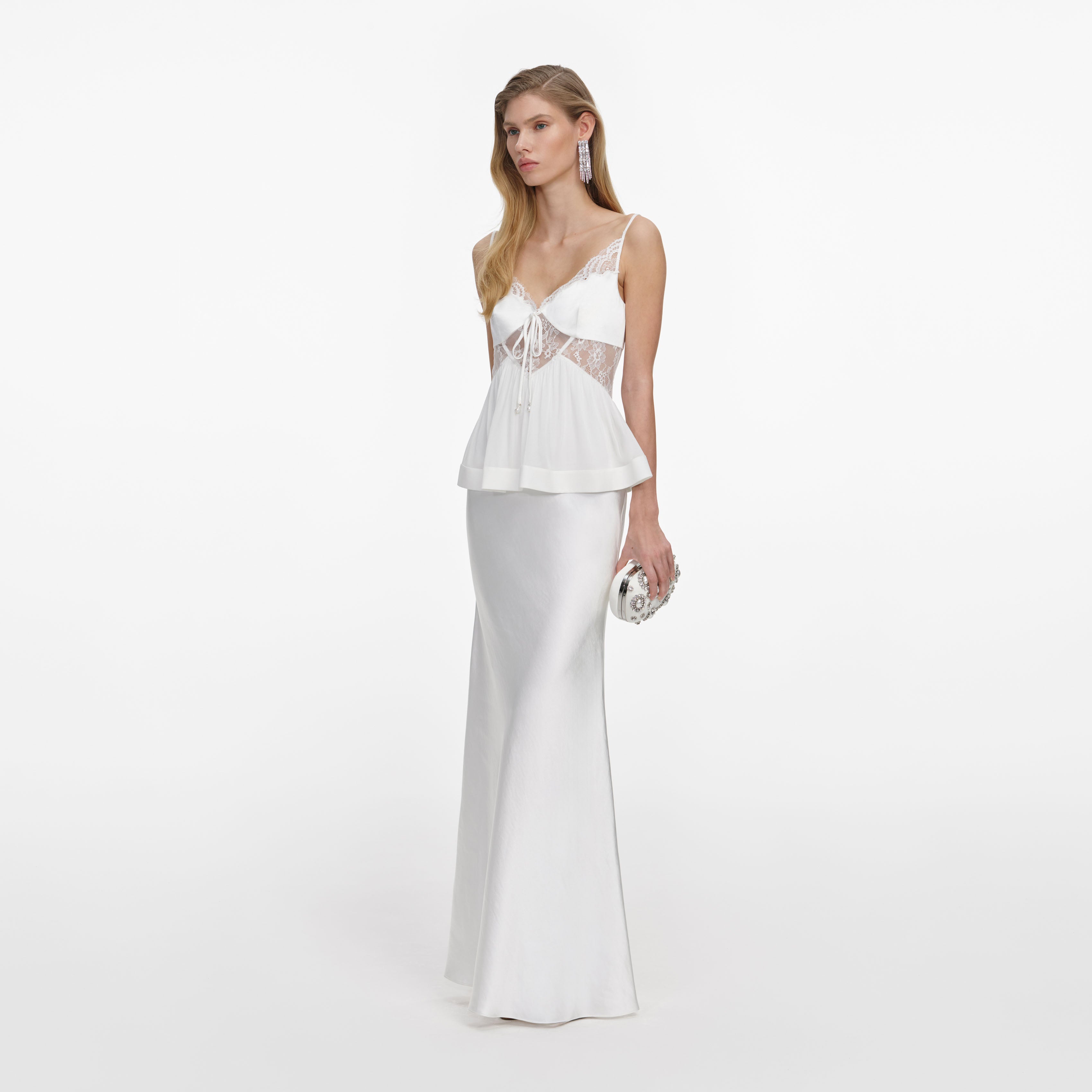 Self Portrait White Georgette Satin Maxikleid weiß