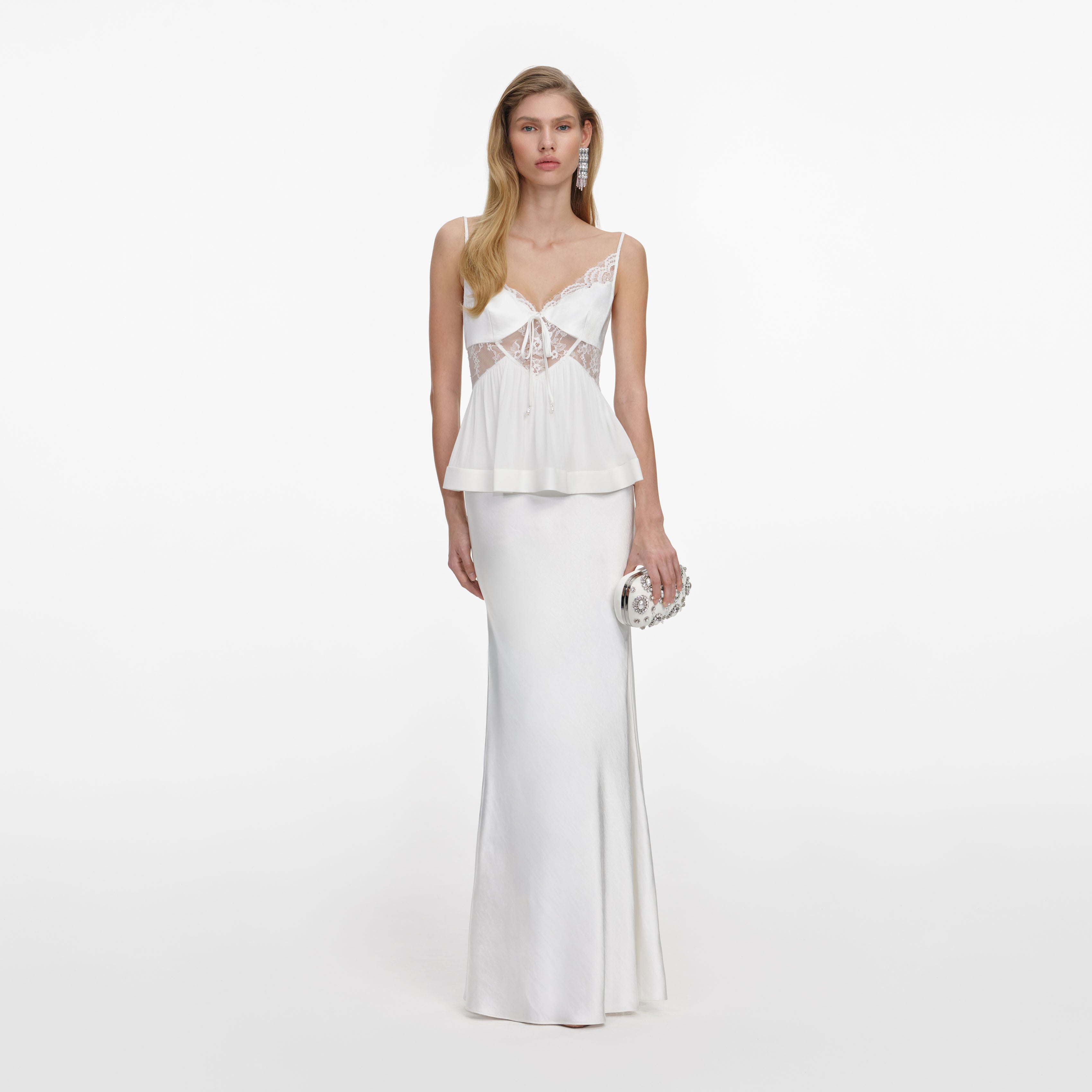 Self Portrait White Georgette Satin Maxikleid weiß