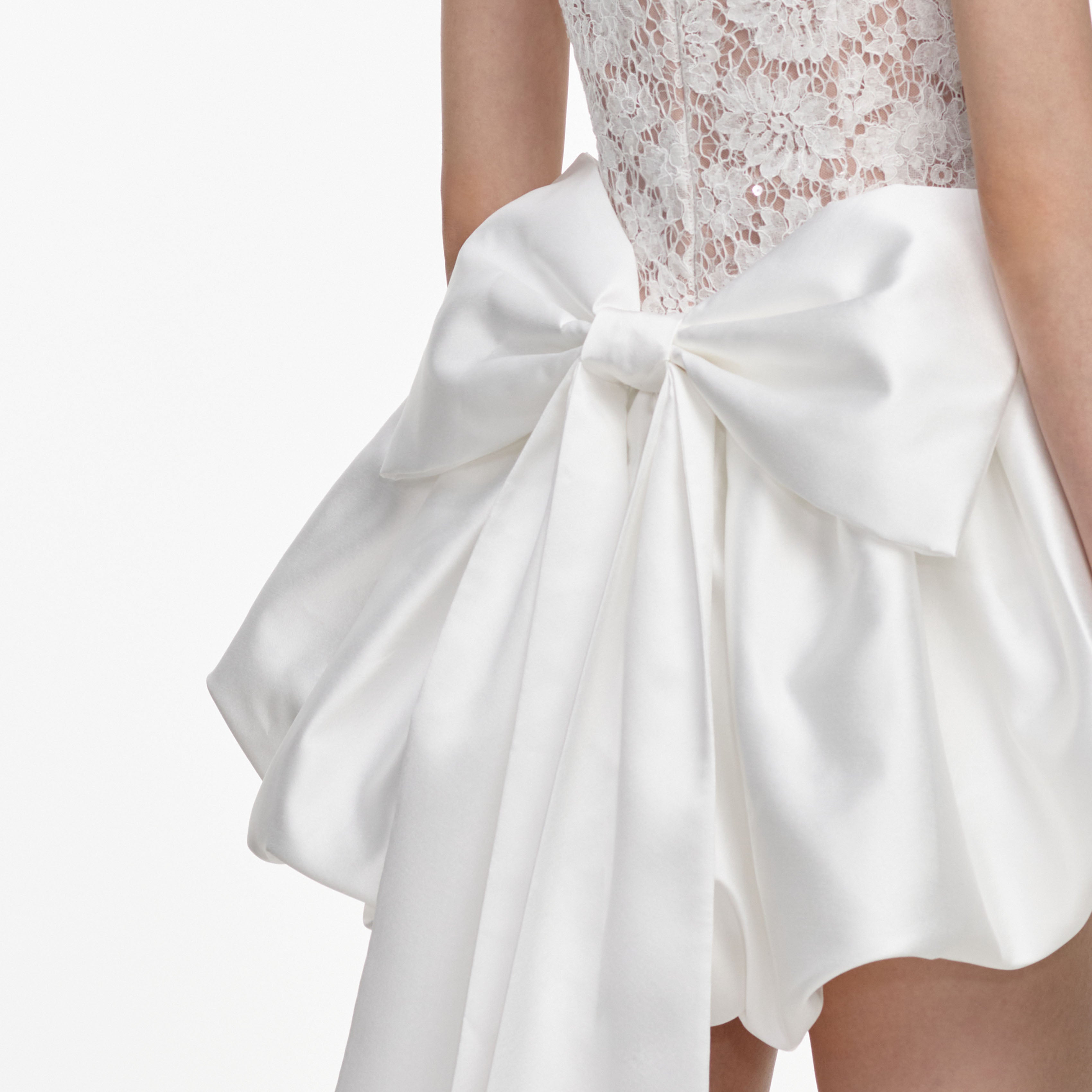 Self Portrait White Sequin Lace Bow Mini Dress Minikleid weiß
