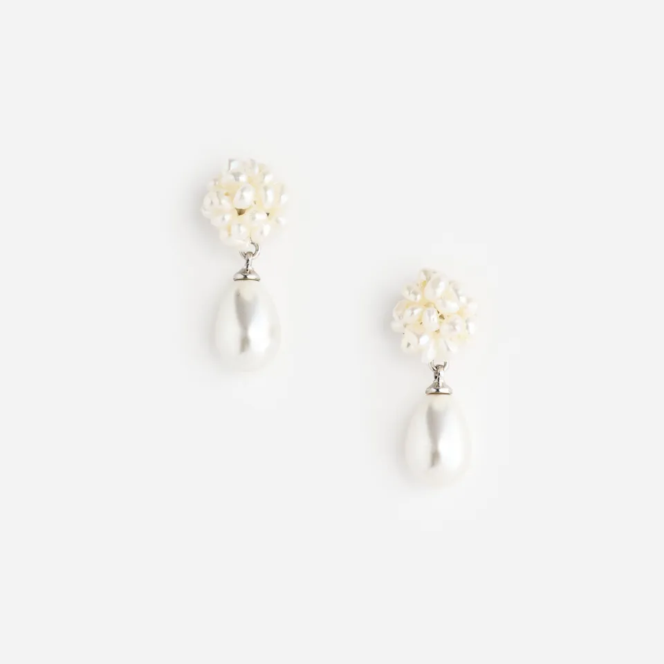 Self Portrait Pearl Cluster Ohrringe Creme Perlen One Size