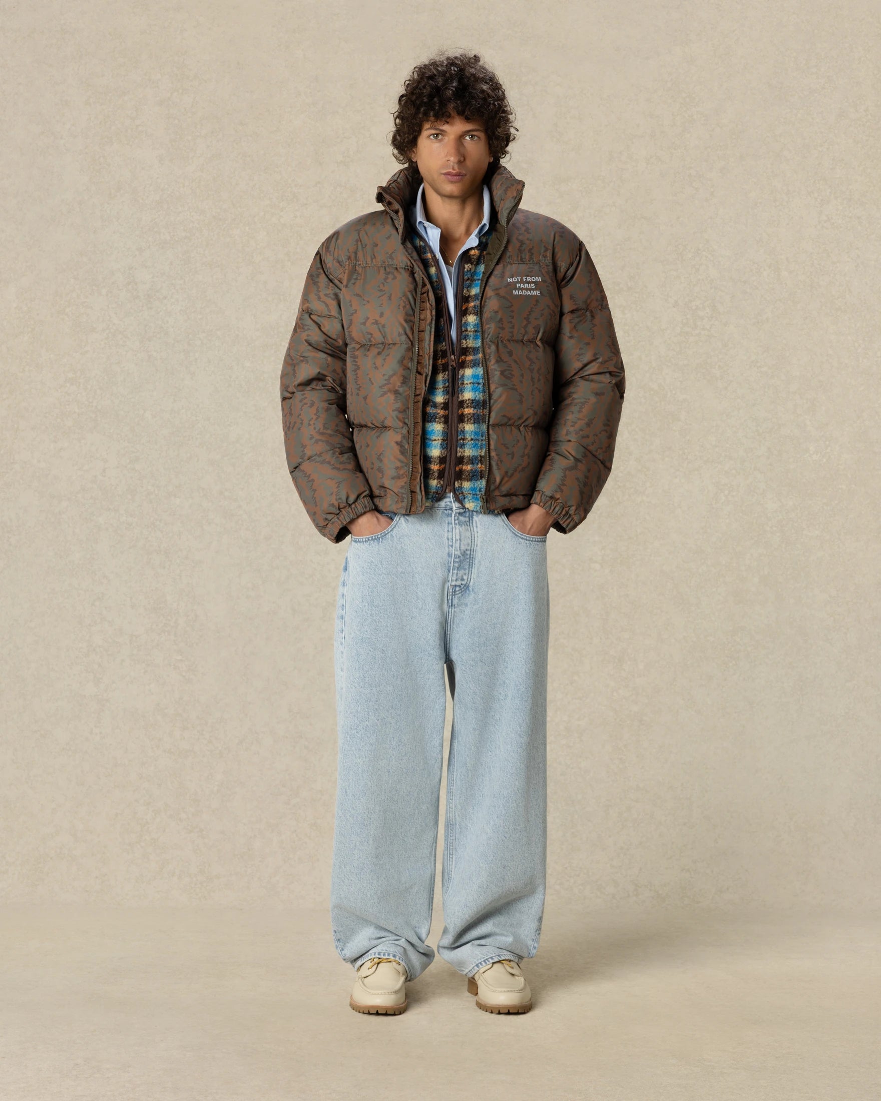 Drôle De Monsieur Slogan Moiré Puffer Jacke Khaki Polyamid