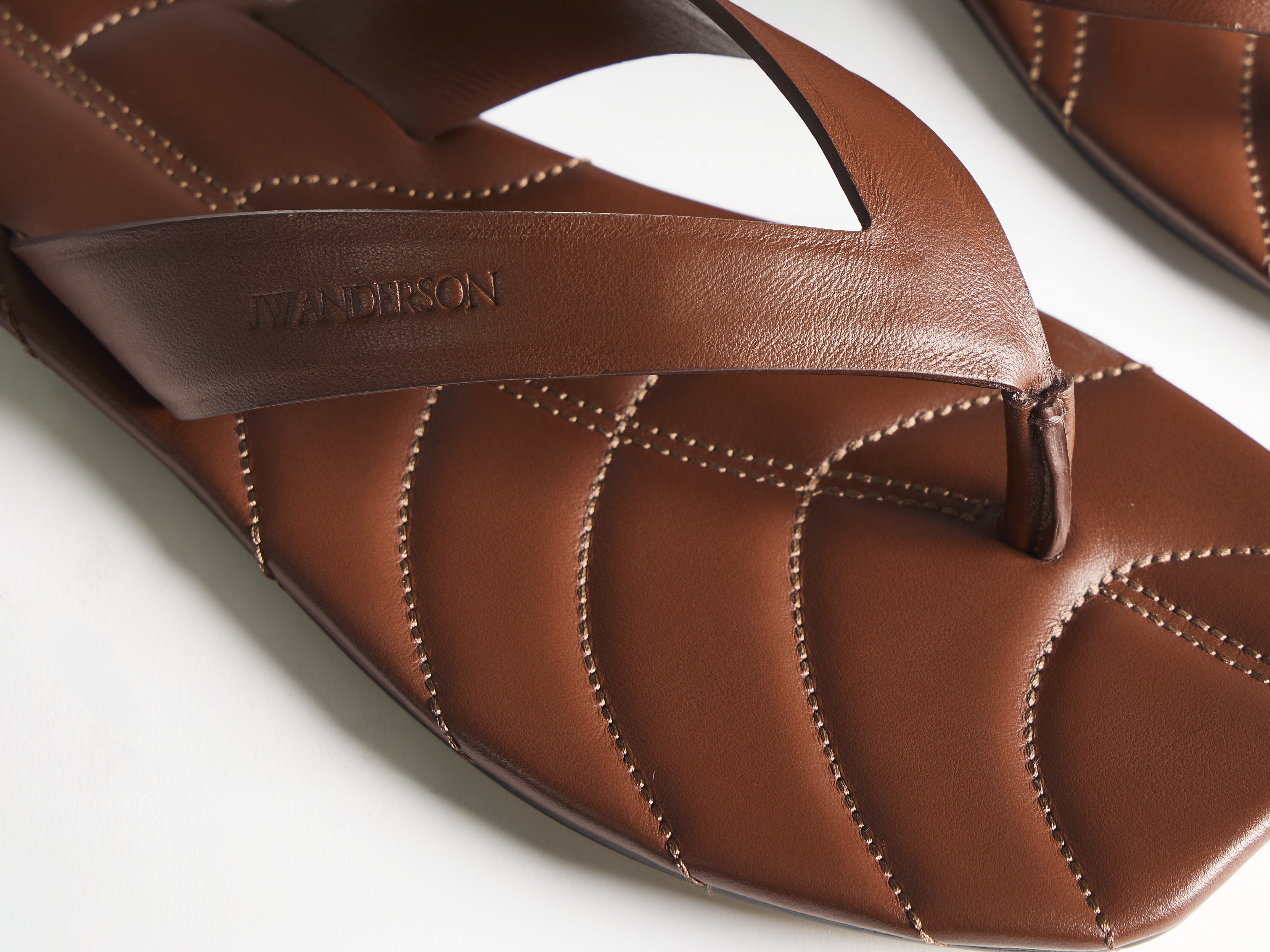 J.W.Anderson Leather Leaf Slides Pantoletten braun Leder