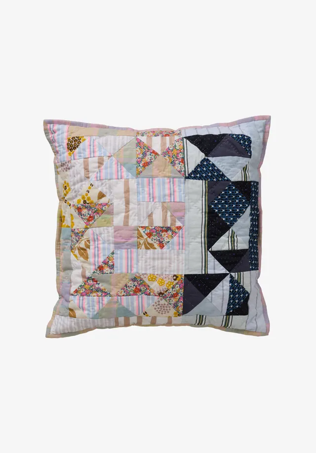 A.P.C. I Can't Explain Quilt Kissen TU Patchwork