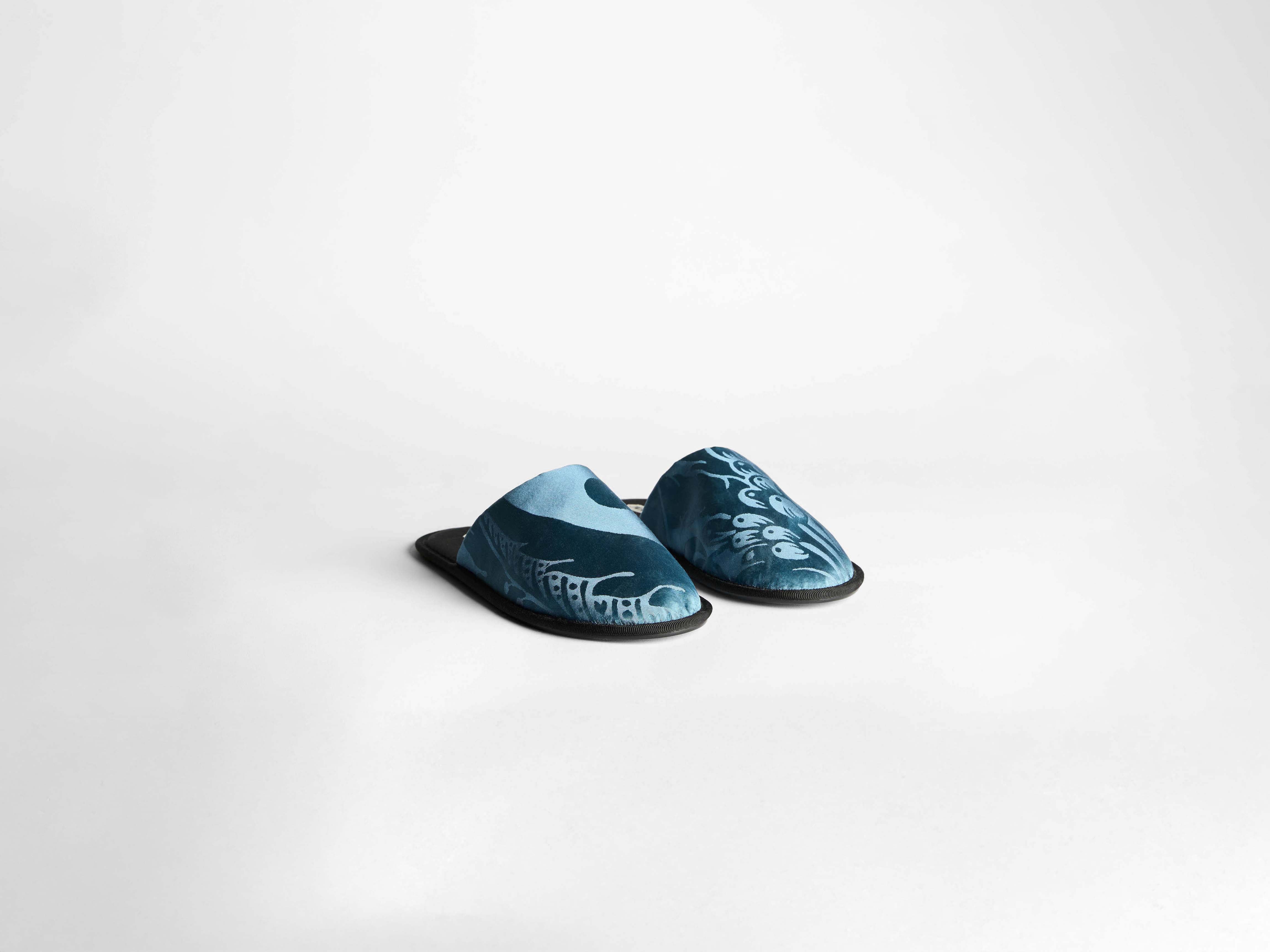J.W.Anderson Shoes Close Toe Pantoletten Airforce Blau Seide