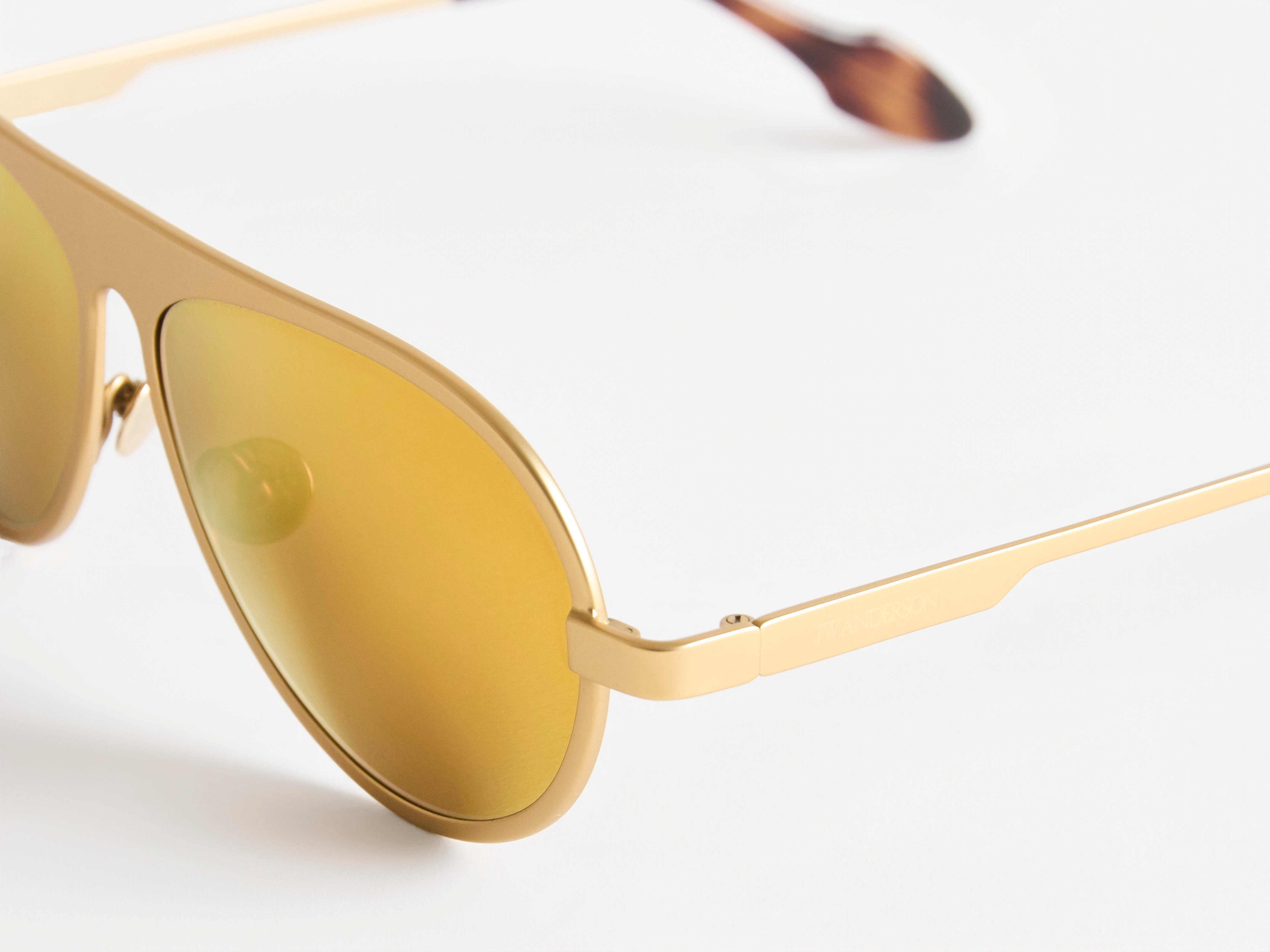 J.W.Anderson JWA05 Aviator Sonnenbrille Gold Titan