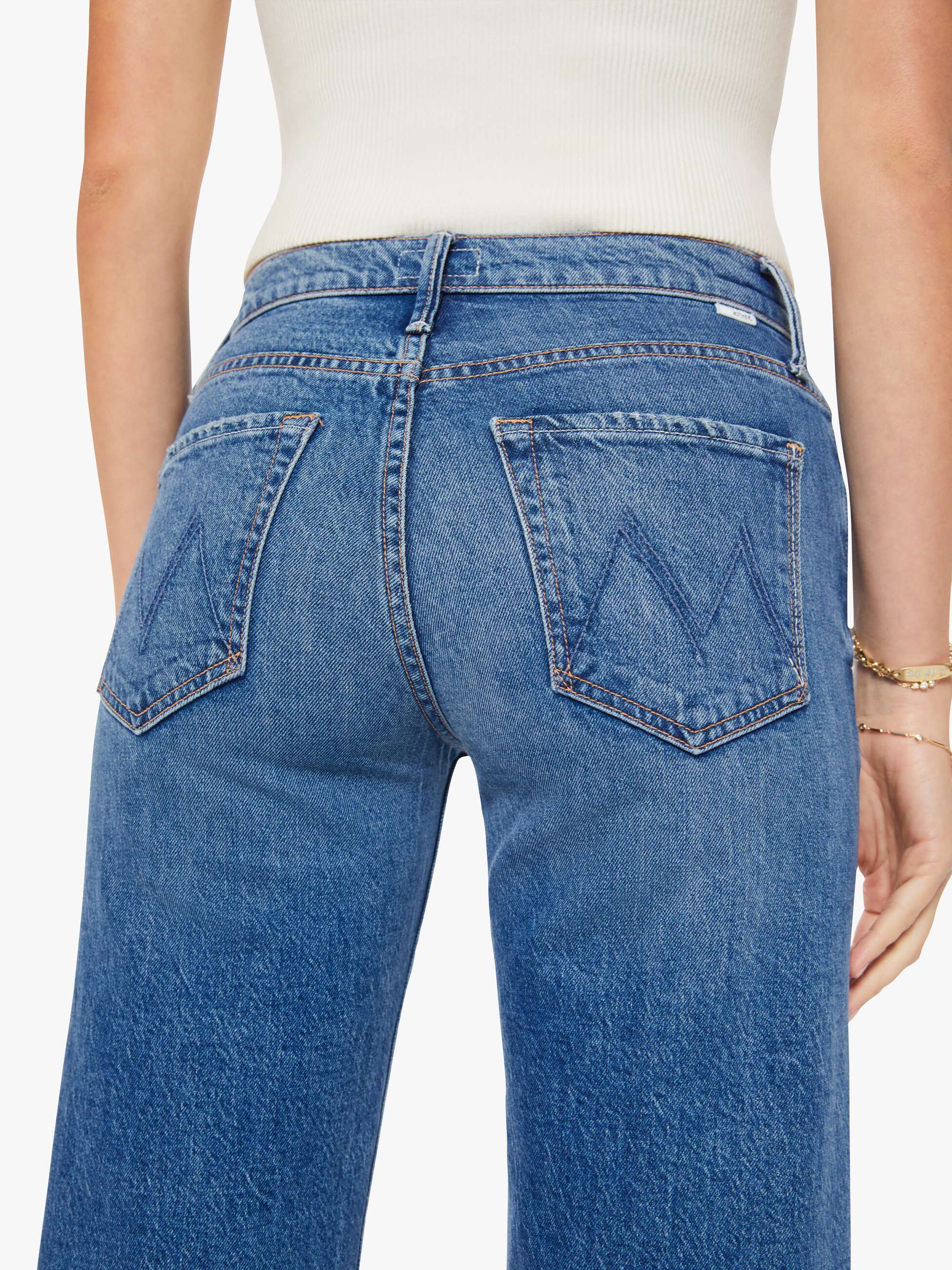 MOTHER Maven Flood Jeans Thrill Seeker Mittelblau