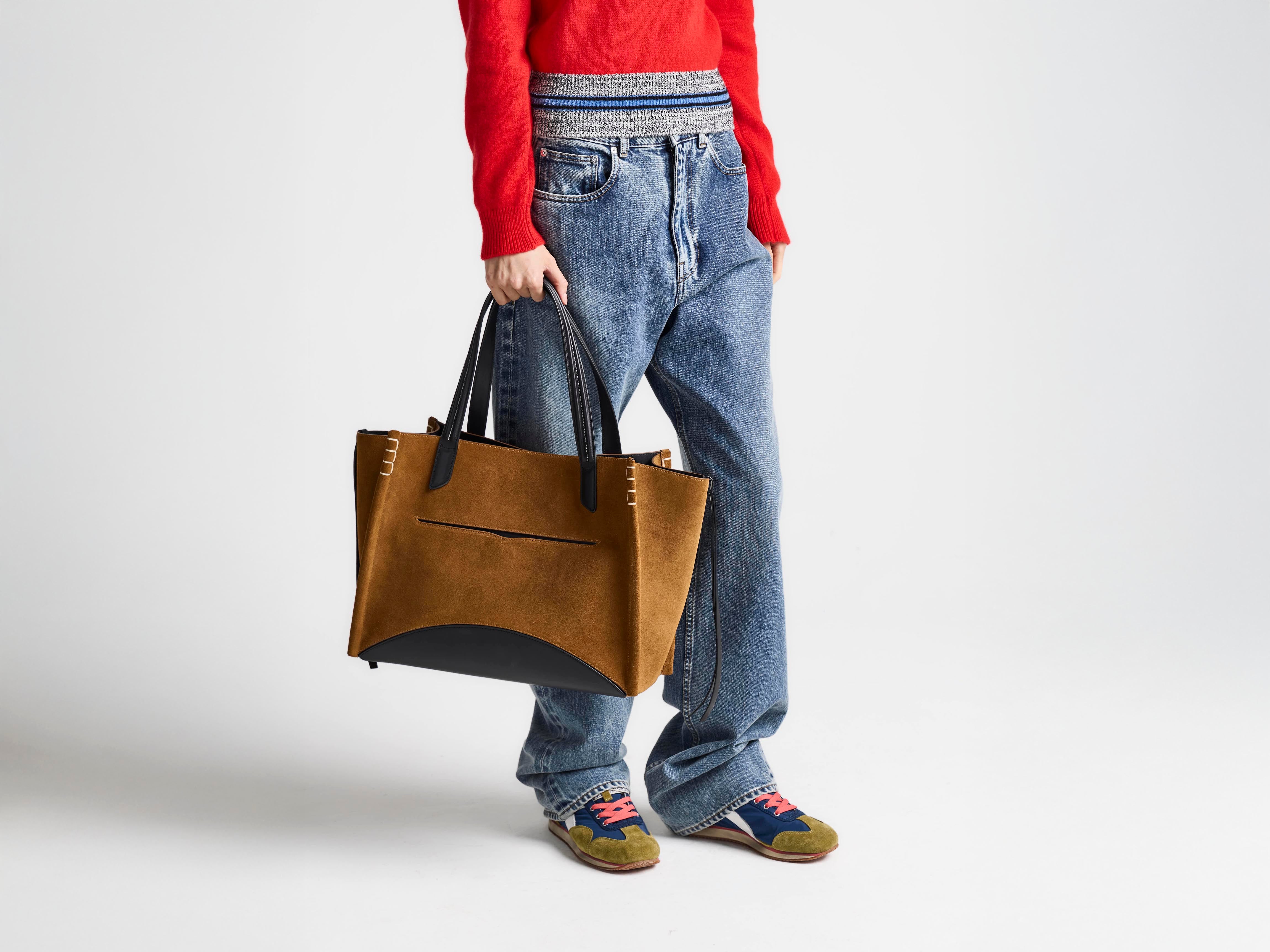 J.W.Anderson Loafer Cabas Tasche Karamell Wildleder Schwarz