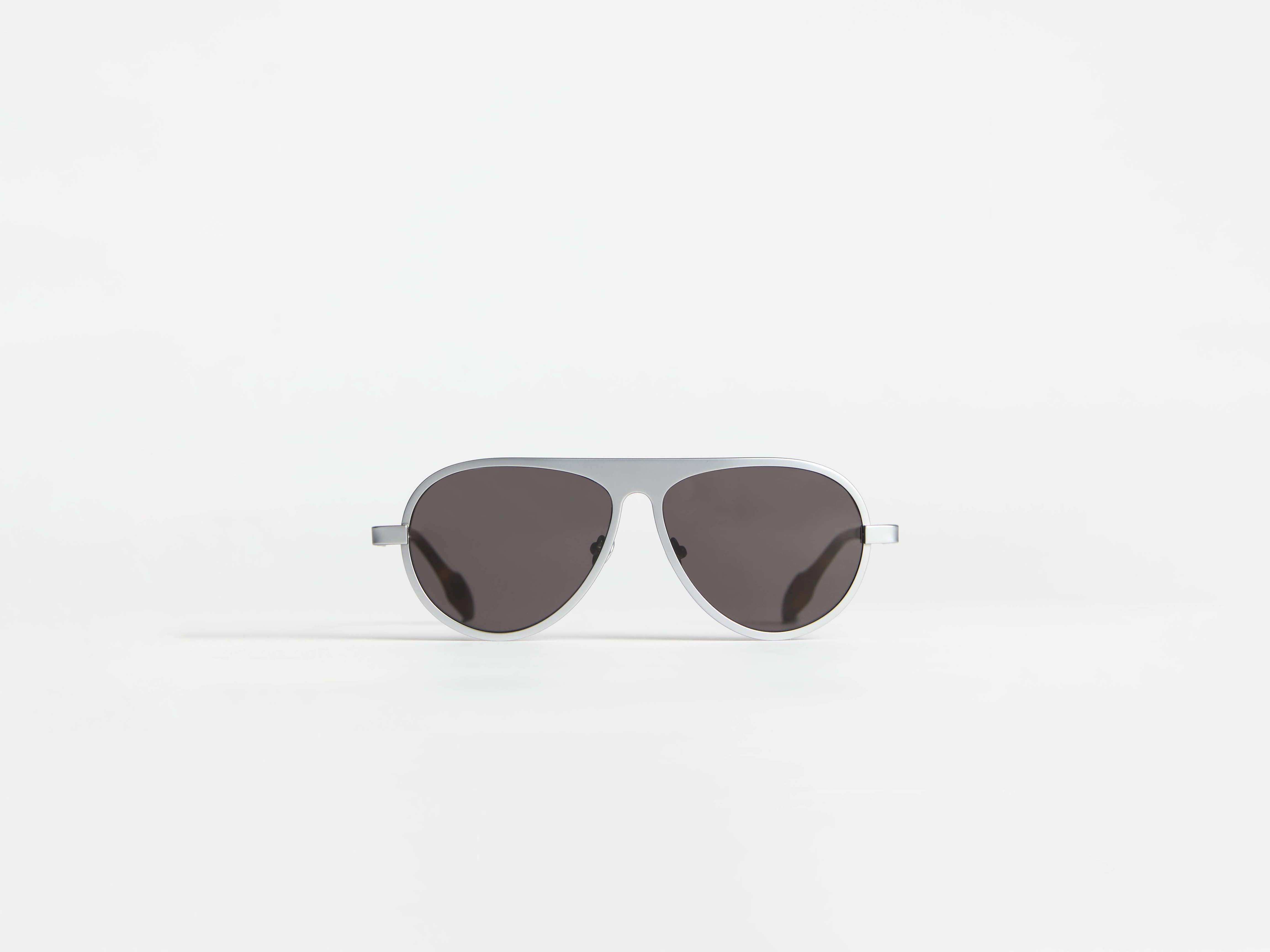 J.W.Anderson JWA05 Aviator Sonnenbrille Silber Titan