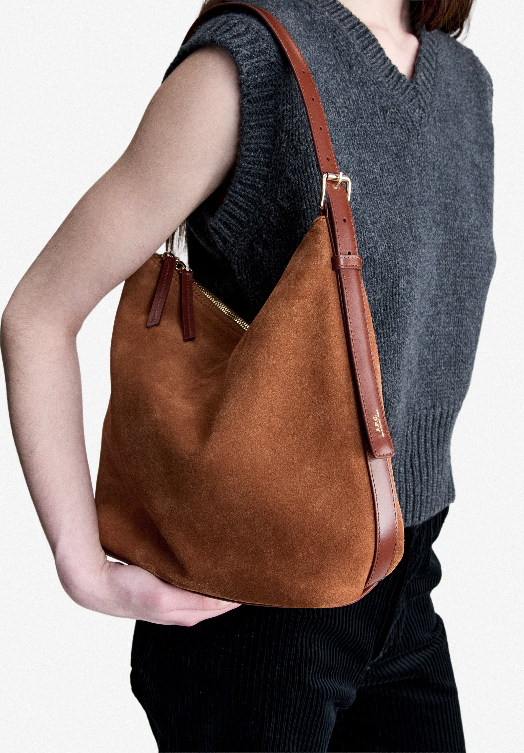 A.P.C. Vera Maxi Hobo-Schultertasche TU