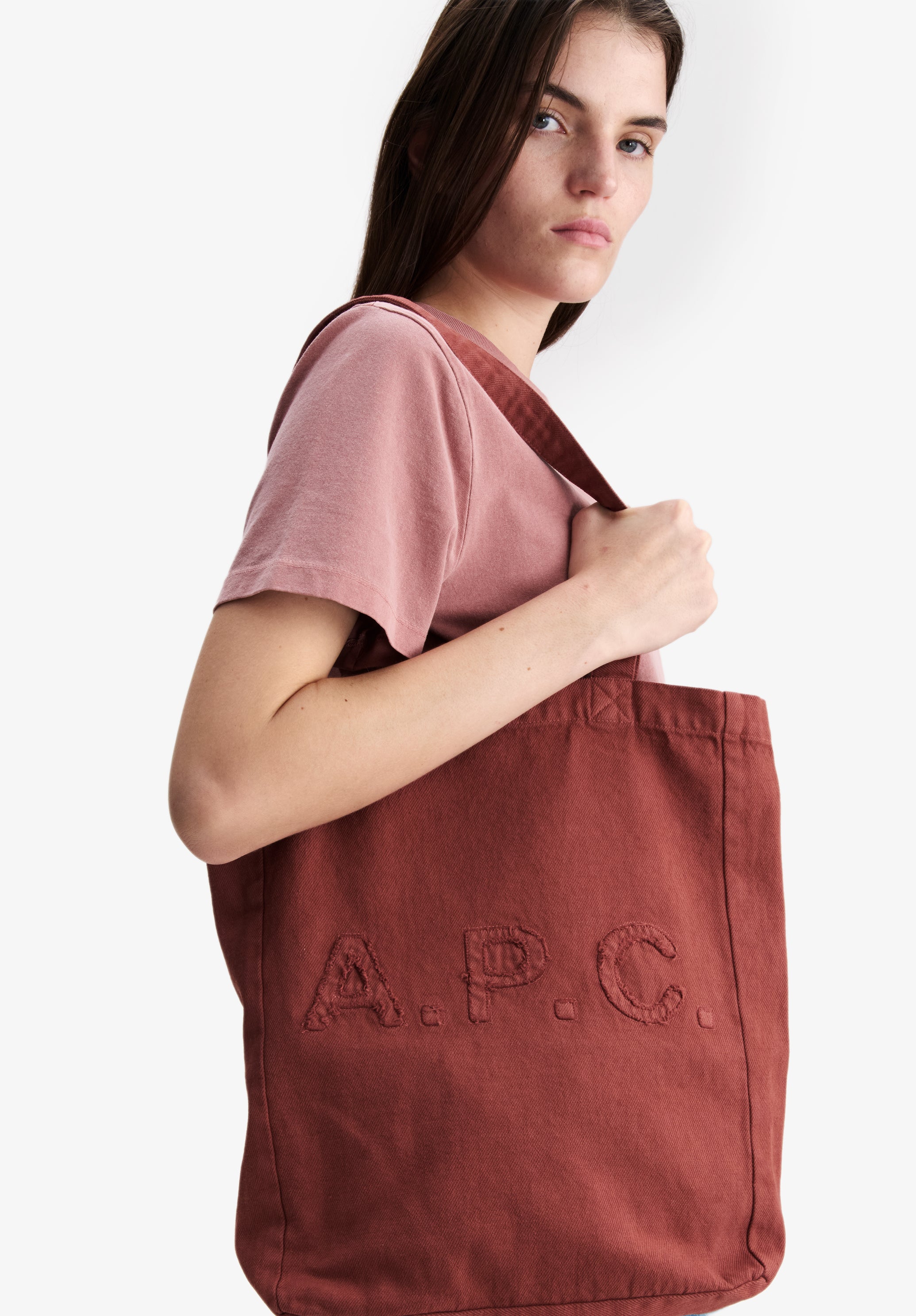 A.P.C. Lou Tragetasche Baumwolle 30x37 Rouge