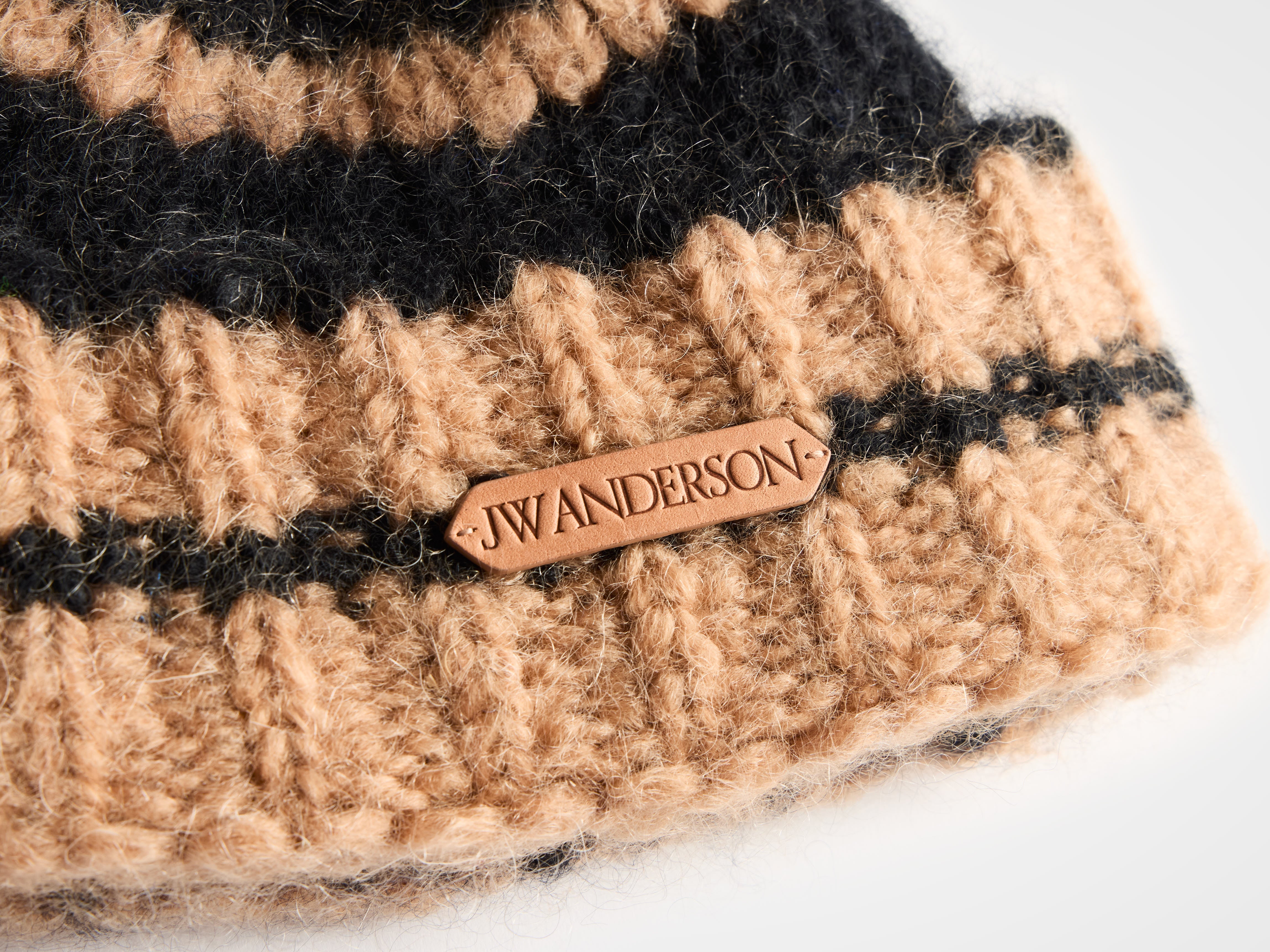 J.W.Anderson Striped Beanie Mütze Schwarz Alpaka
