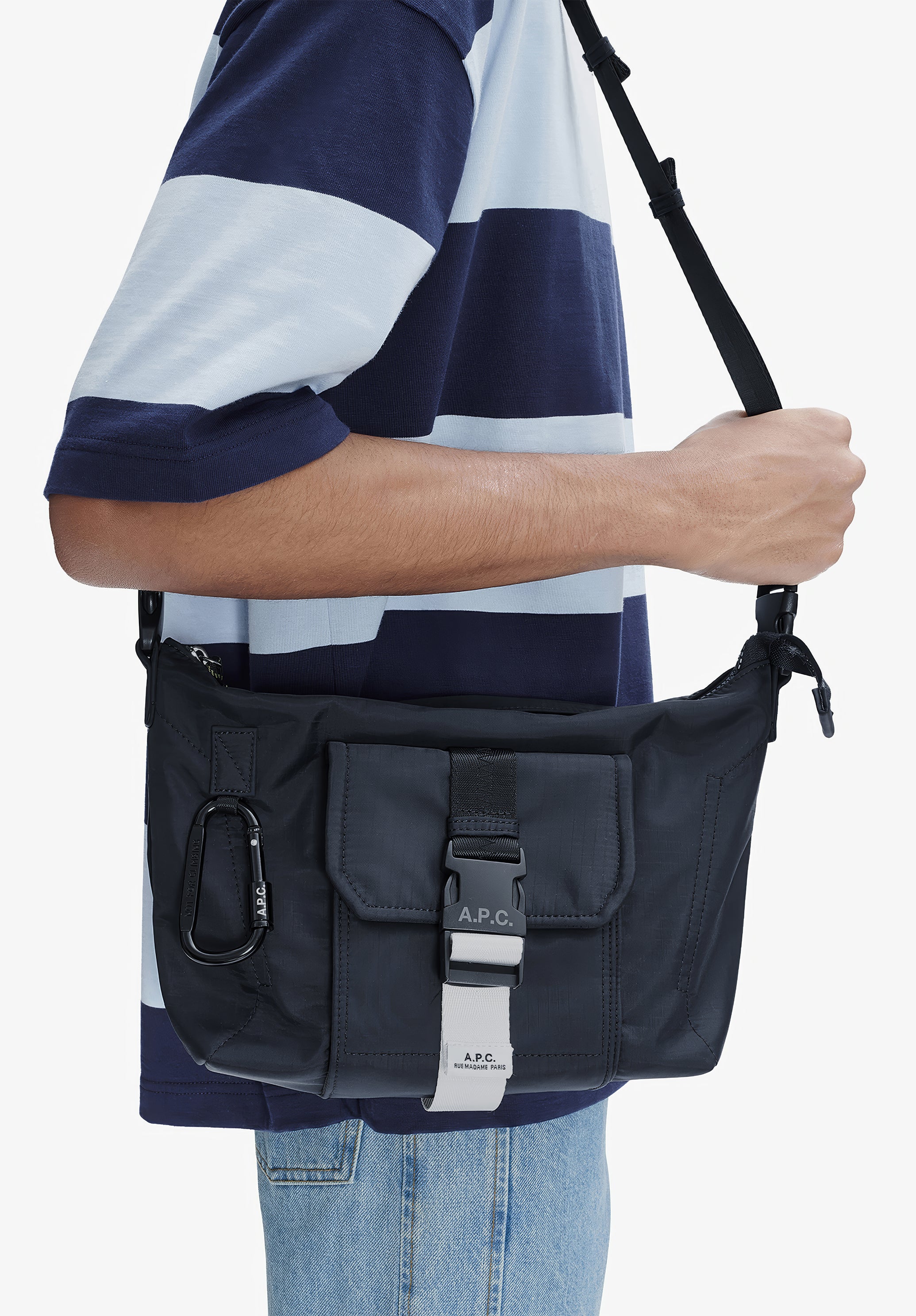 A.P.C. Trek Tasche TU Schultertasche Karabiner