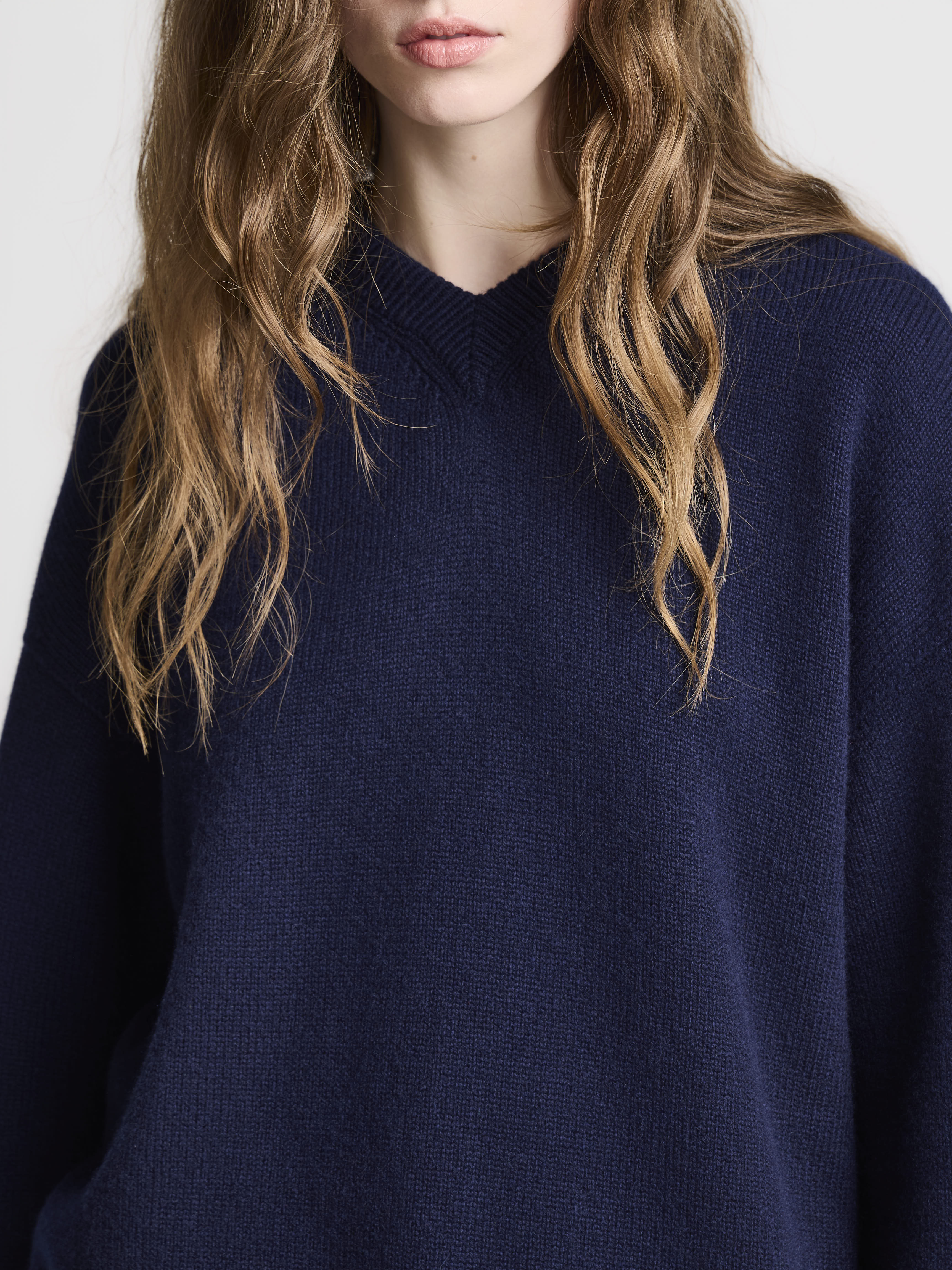 J.W.Anderson Knitwear V-Neck Cashmere Pullover Navy Damen