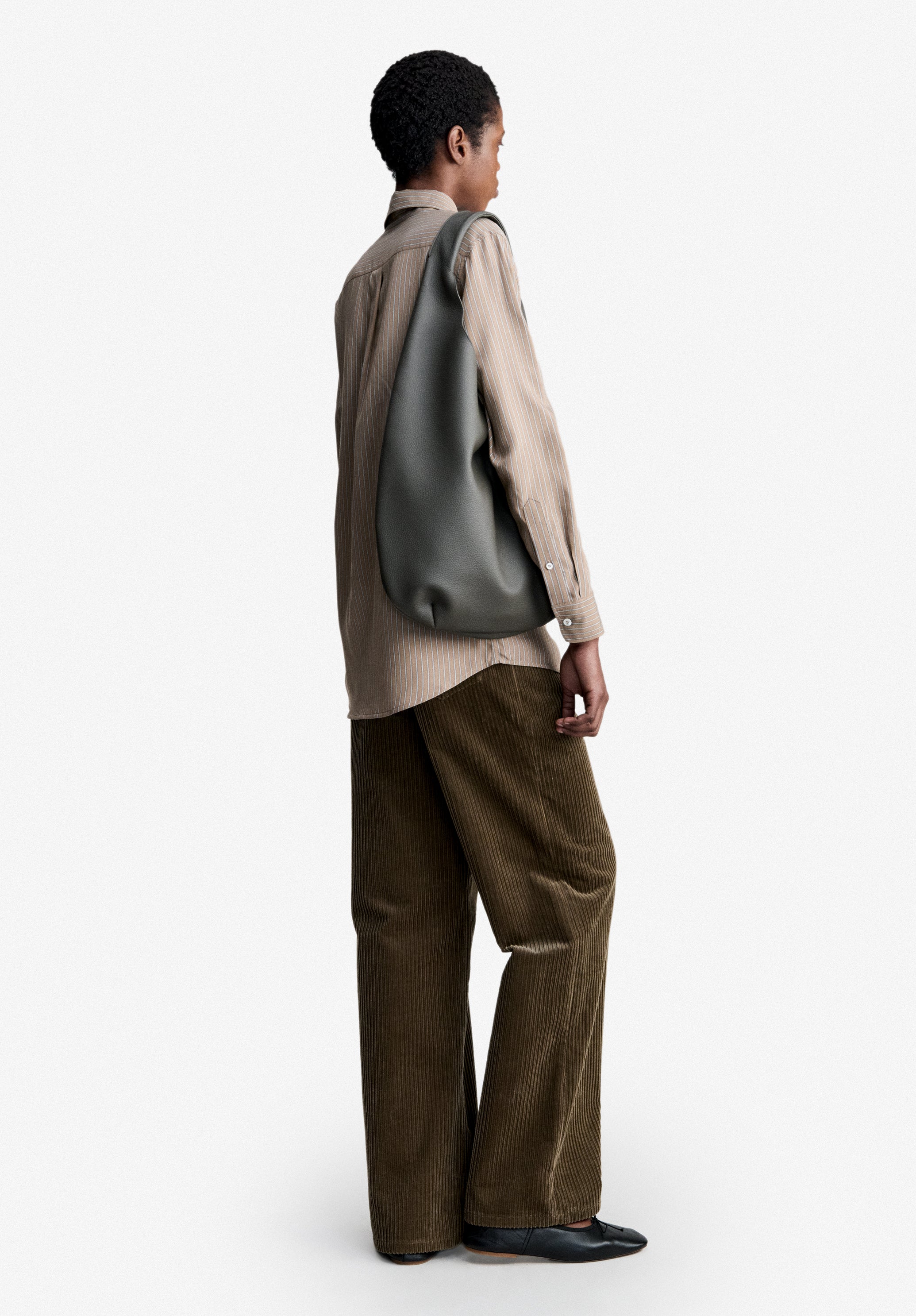 A.P.C. gestreiftes Hemd Braun gerader Schnitt Perlmuttknöpfe